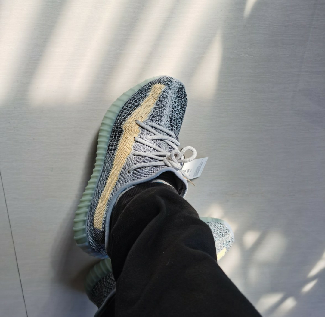 adidas Yeezy Boost 350 V2 Ash Blue