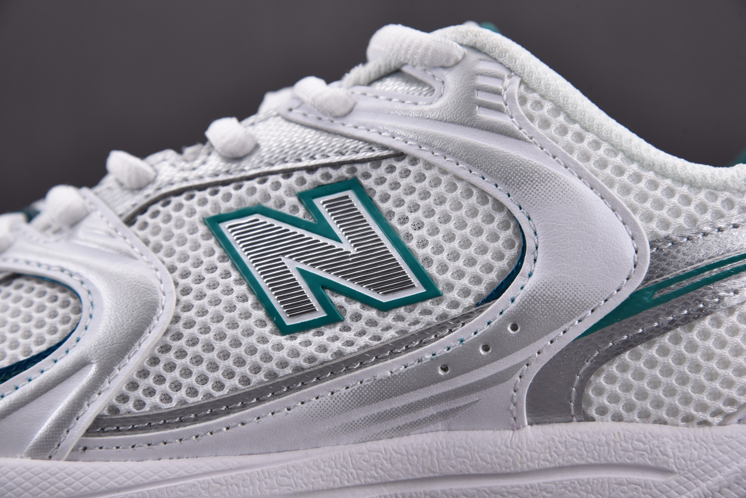 New Balance 530 White Silver Green