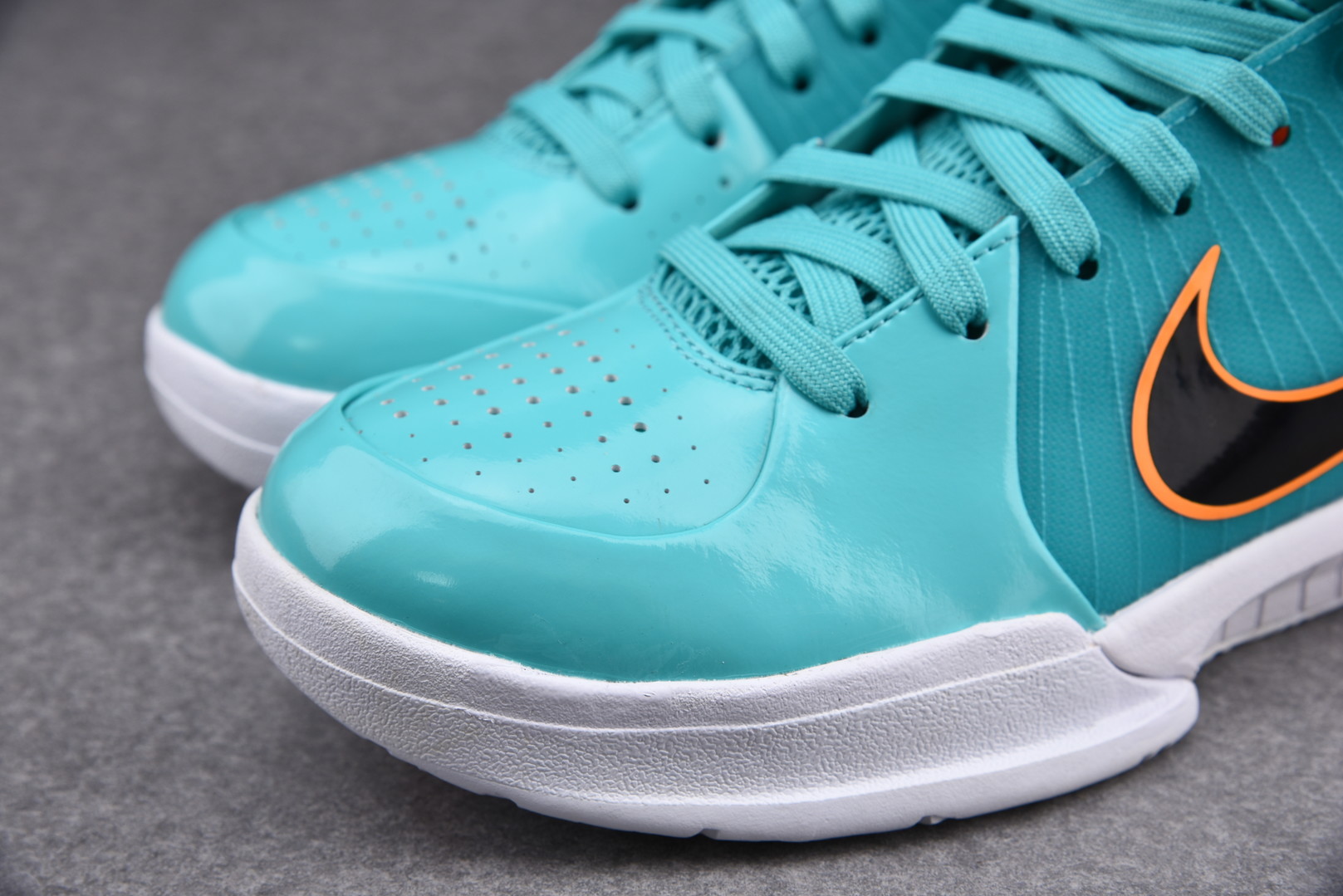 Nike Kobe 4 Protro Undefeated San Antonio Spurs