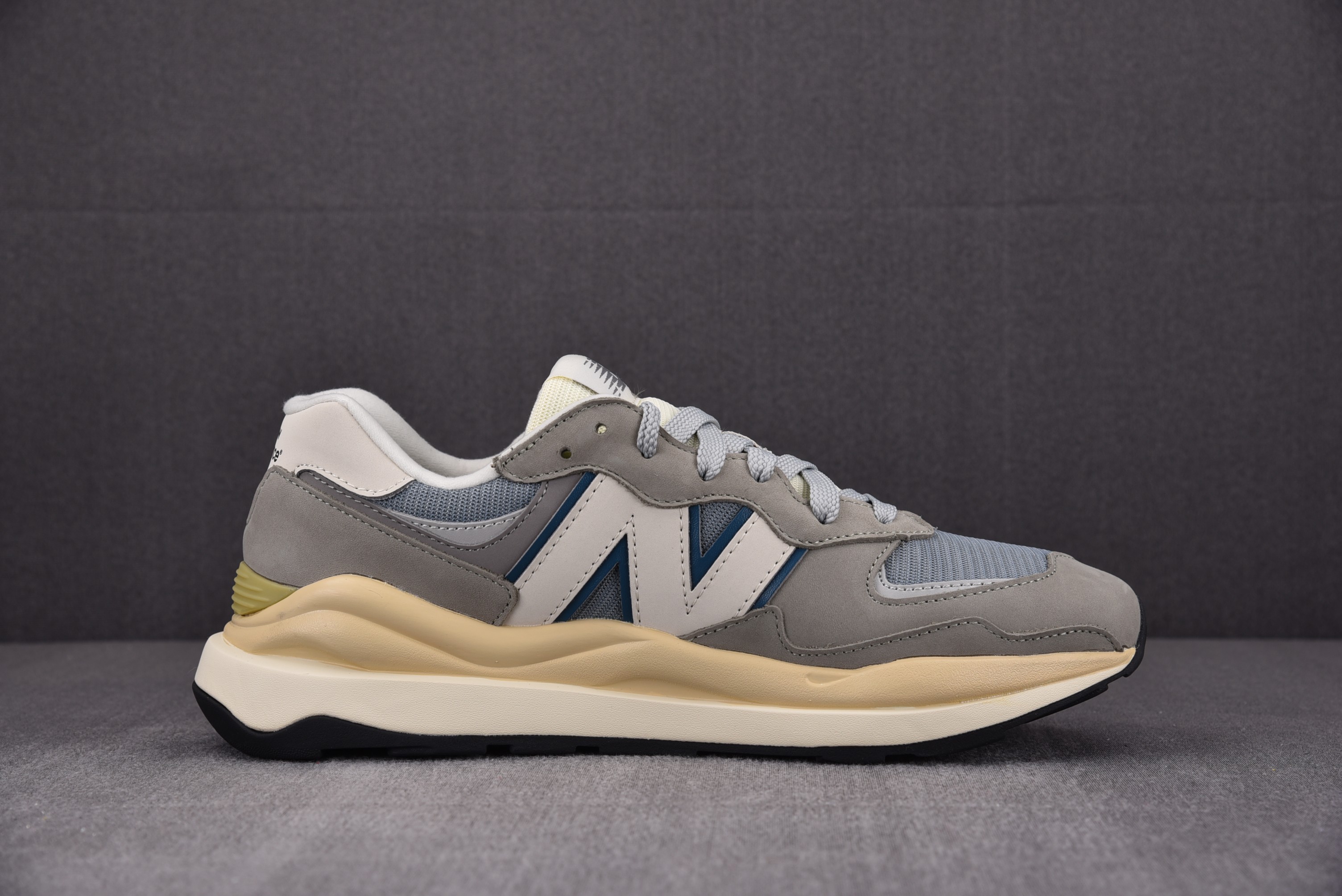New Balance 57/40 Grey Khaki Blue