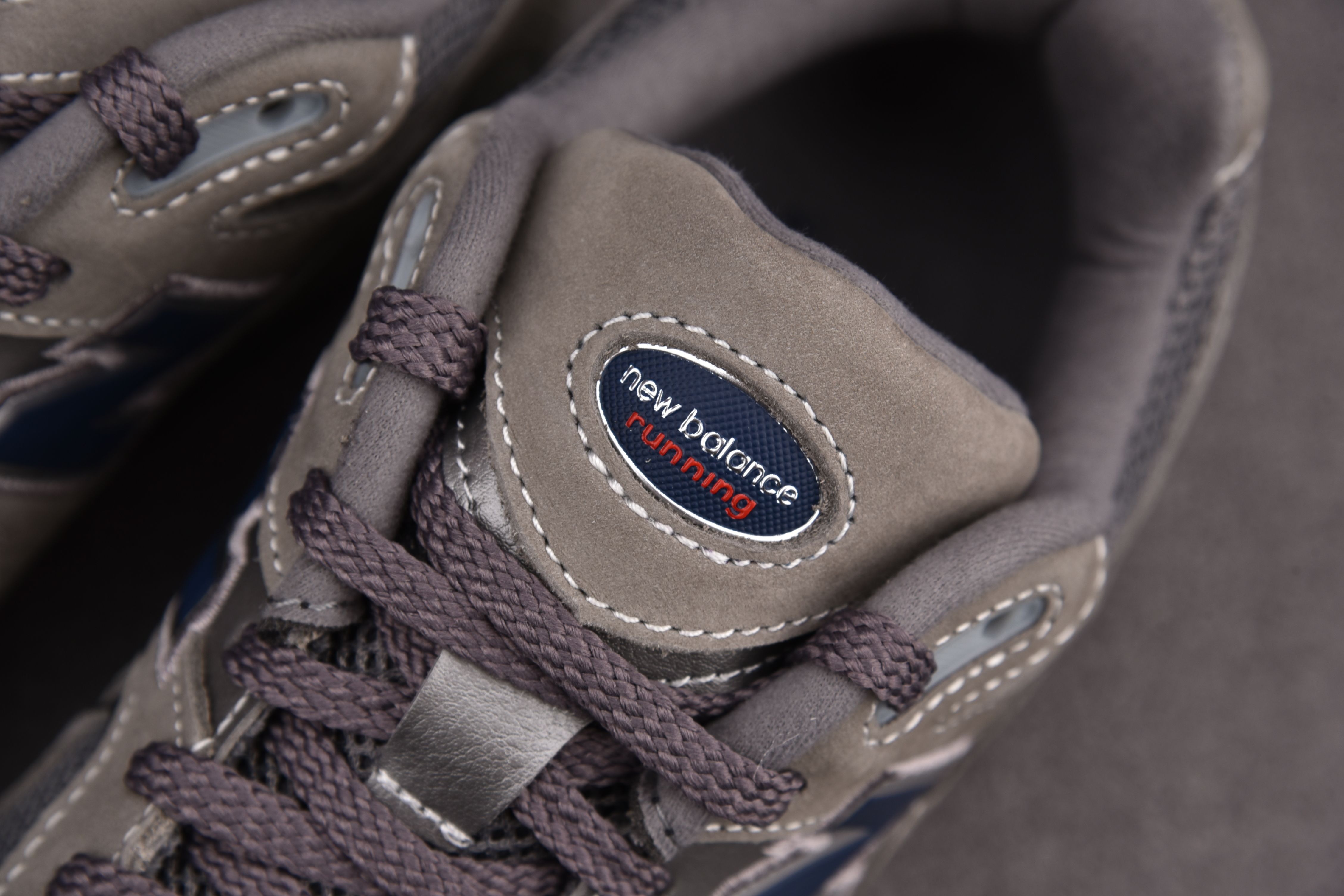 New Balance 2002R Light Grey