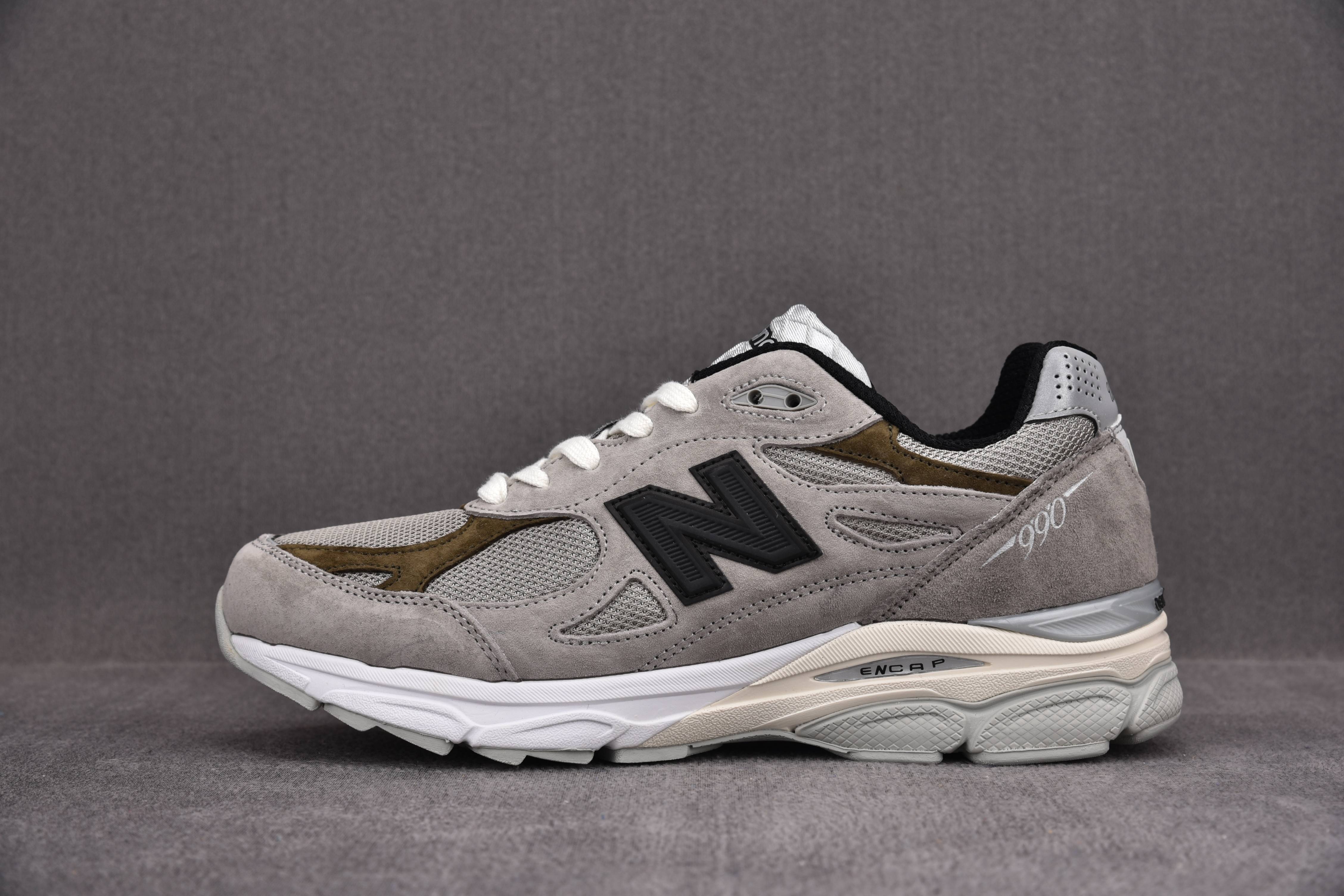 New Balance 990v3 Grey White