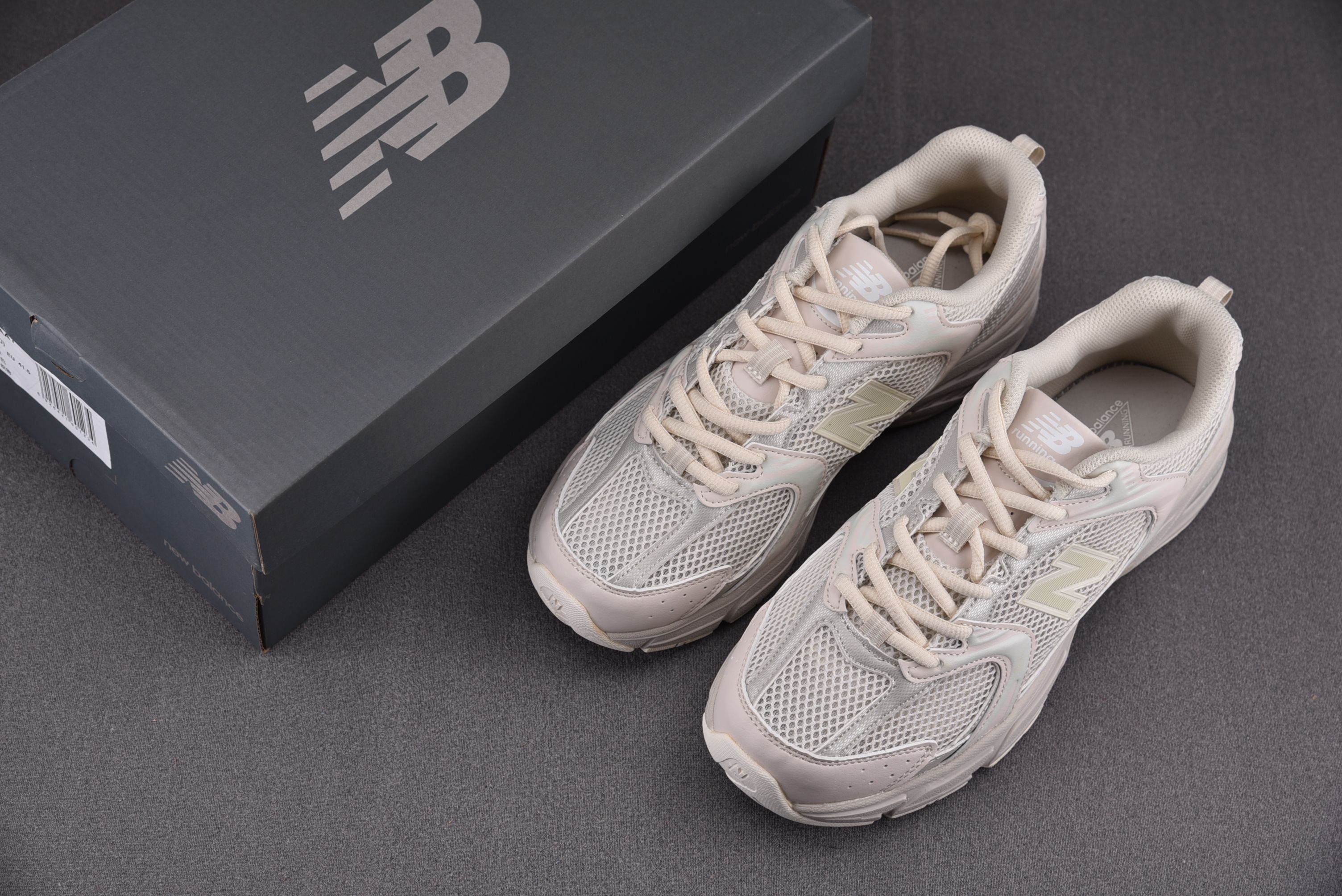 New Balance 530 Light Cream