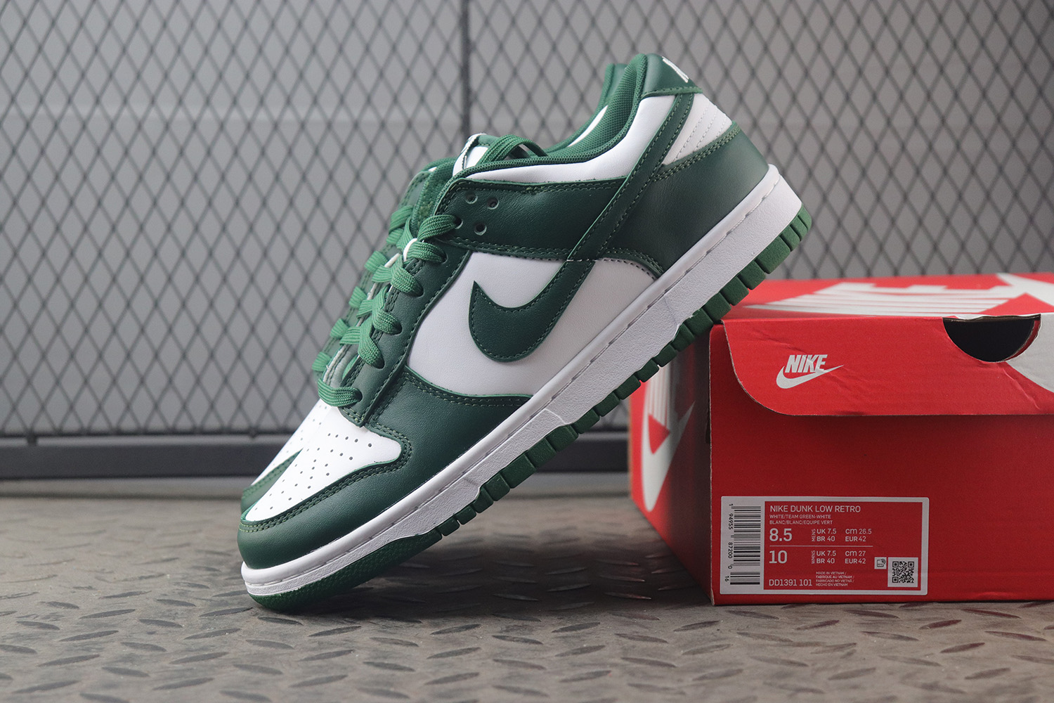 【Clearance】 Nike Dunk Low Varsity Green / Michigan State（US10）