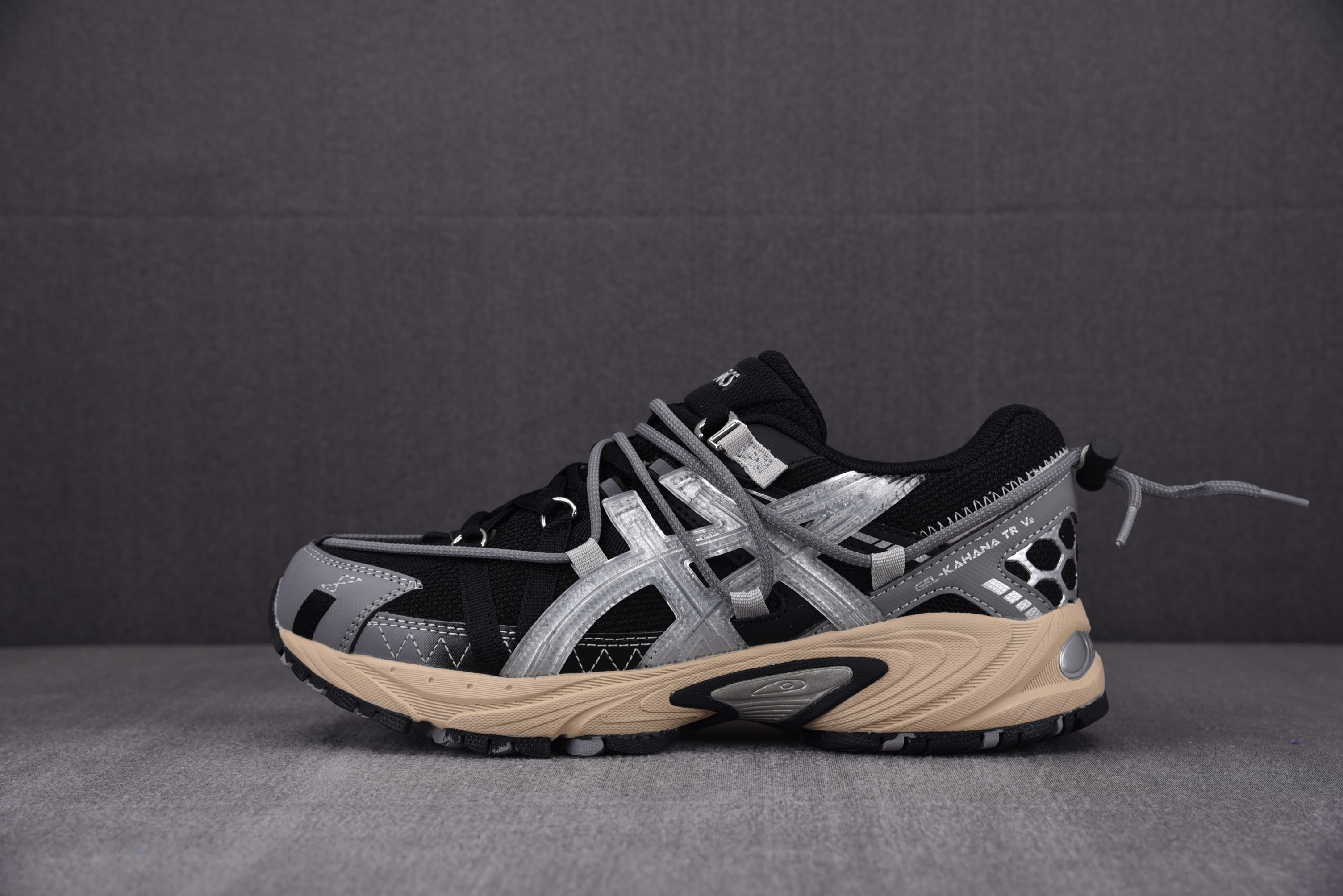 Asics Kahana TR V2 Retro Functional Athleisure Casual Sports Shoe Black Silver