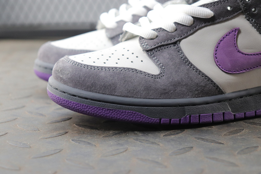 Nike Dunk SB Low Purple Pigeon