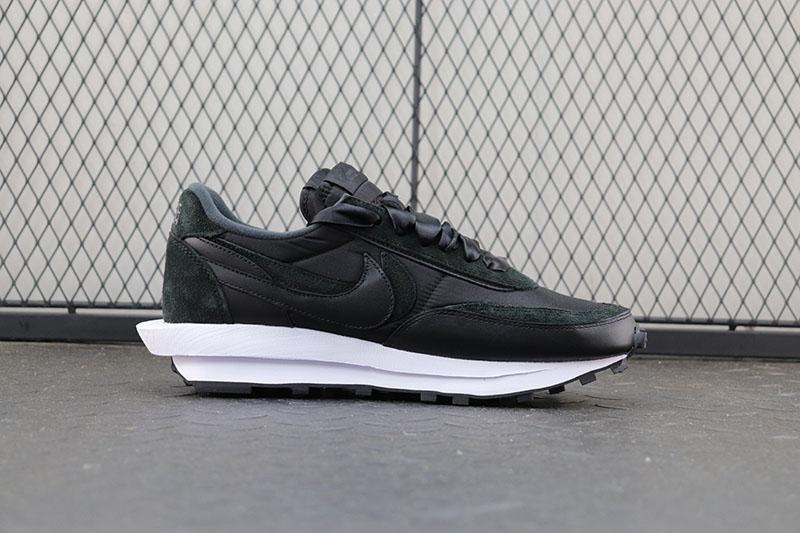 Sacai x Nike LVD Waffle Daybreak 2.0