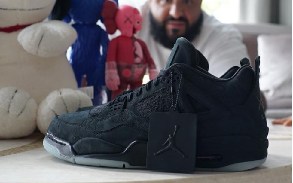 Jordan 4 Retro Kaws Black