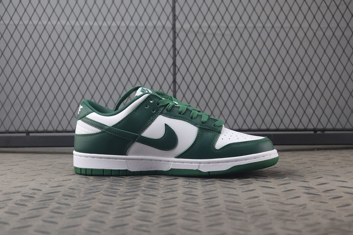 【Clearance】 Nike Dunk Low Varsity Green / Michigan State（US10）