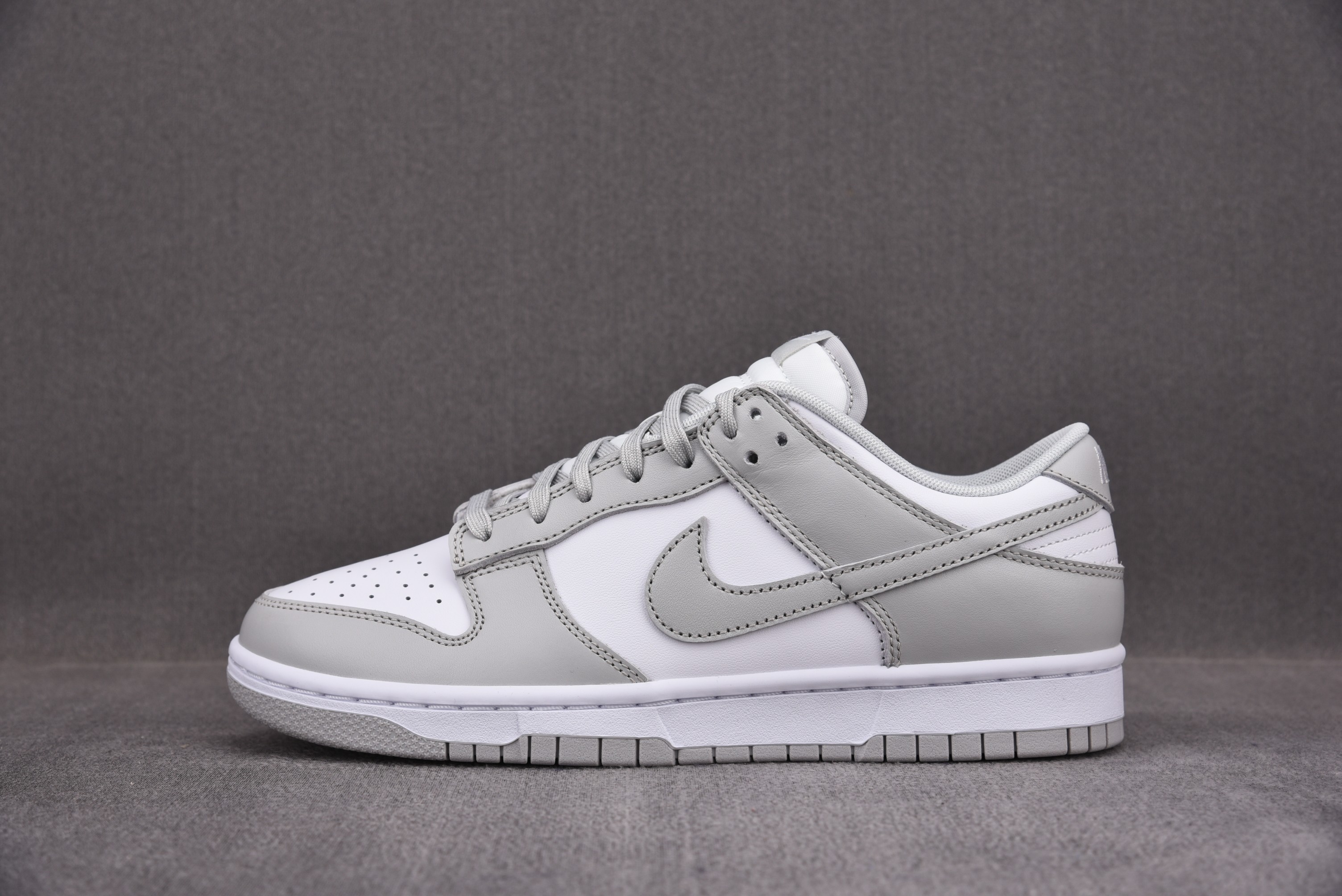 【Clearance】 Nike Dunk Low Grey Fog（US10）