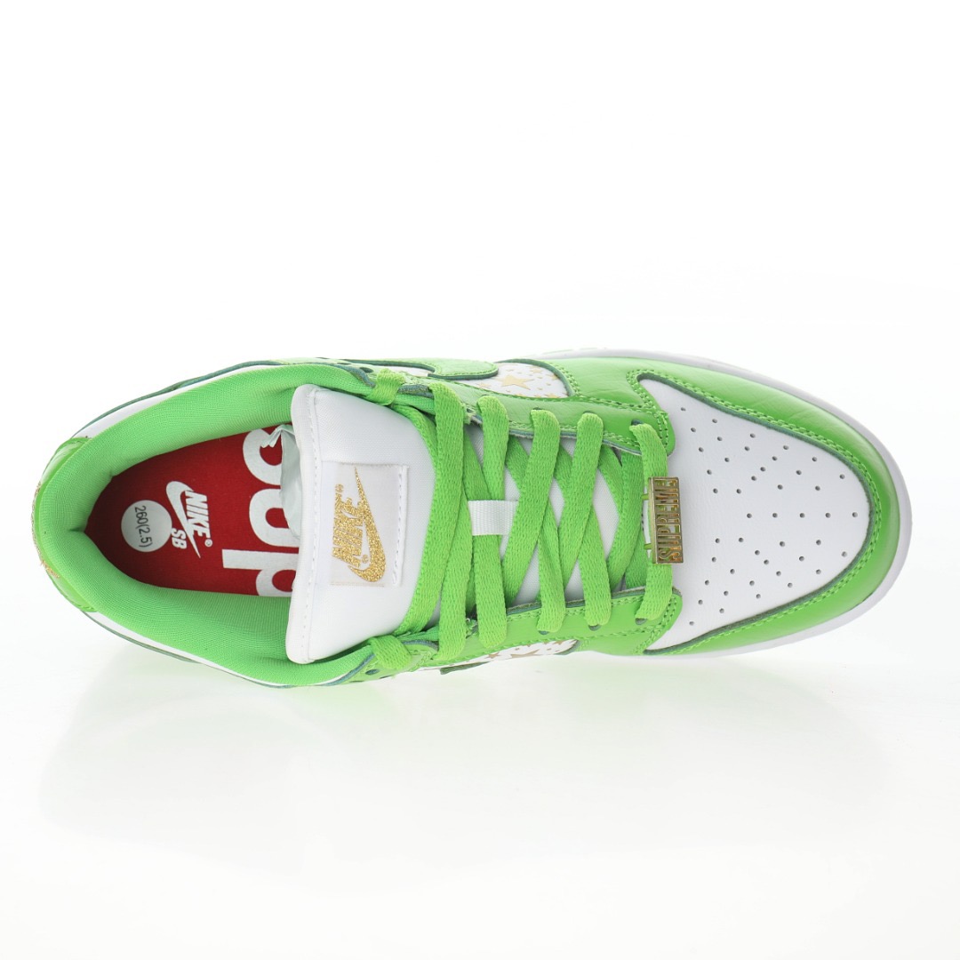 Nike SB Dunk Low Supreme Stars Mean Green