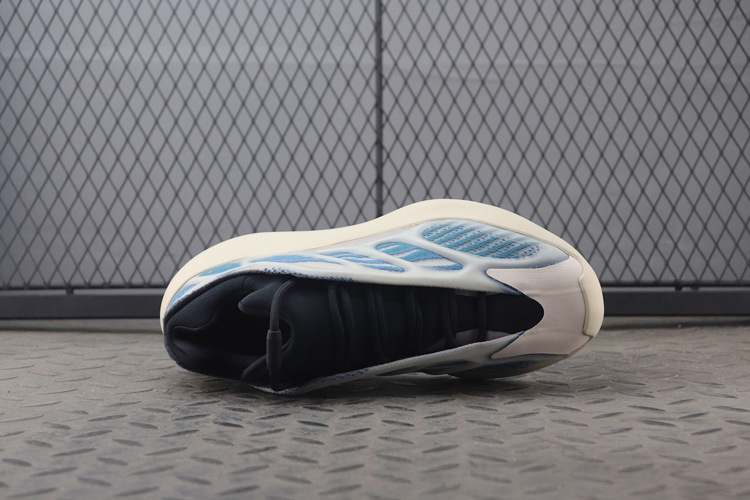 adidas Yeezy 700 V3 Kyanite
