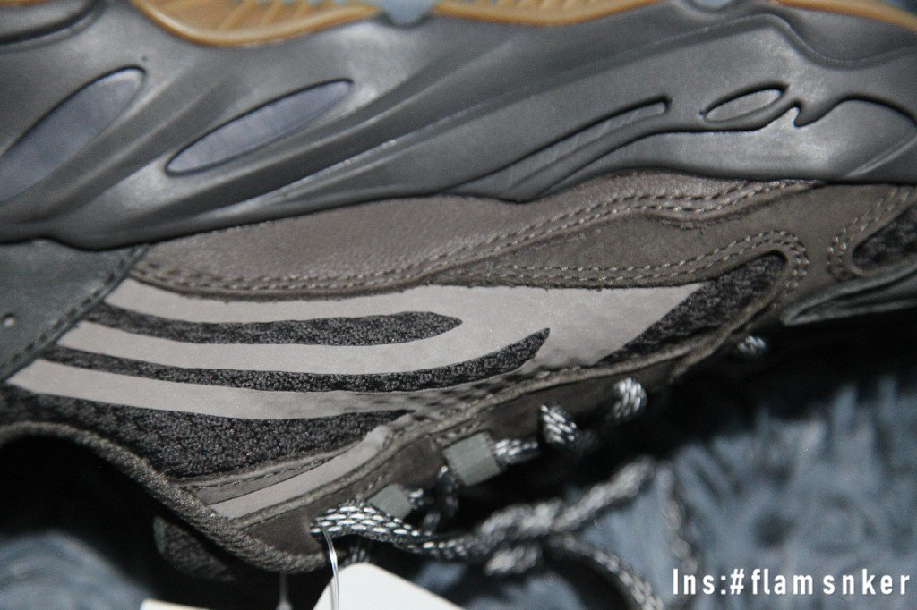 adidas Yeezy Boost 700 V2 Geode