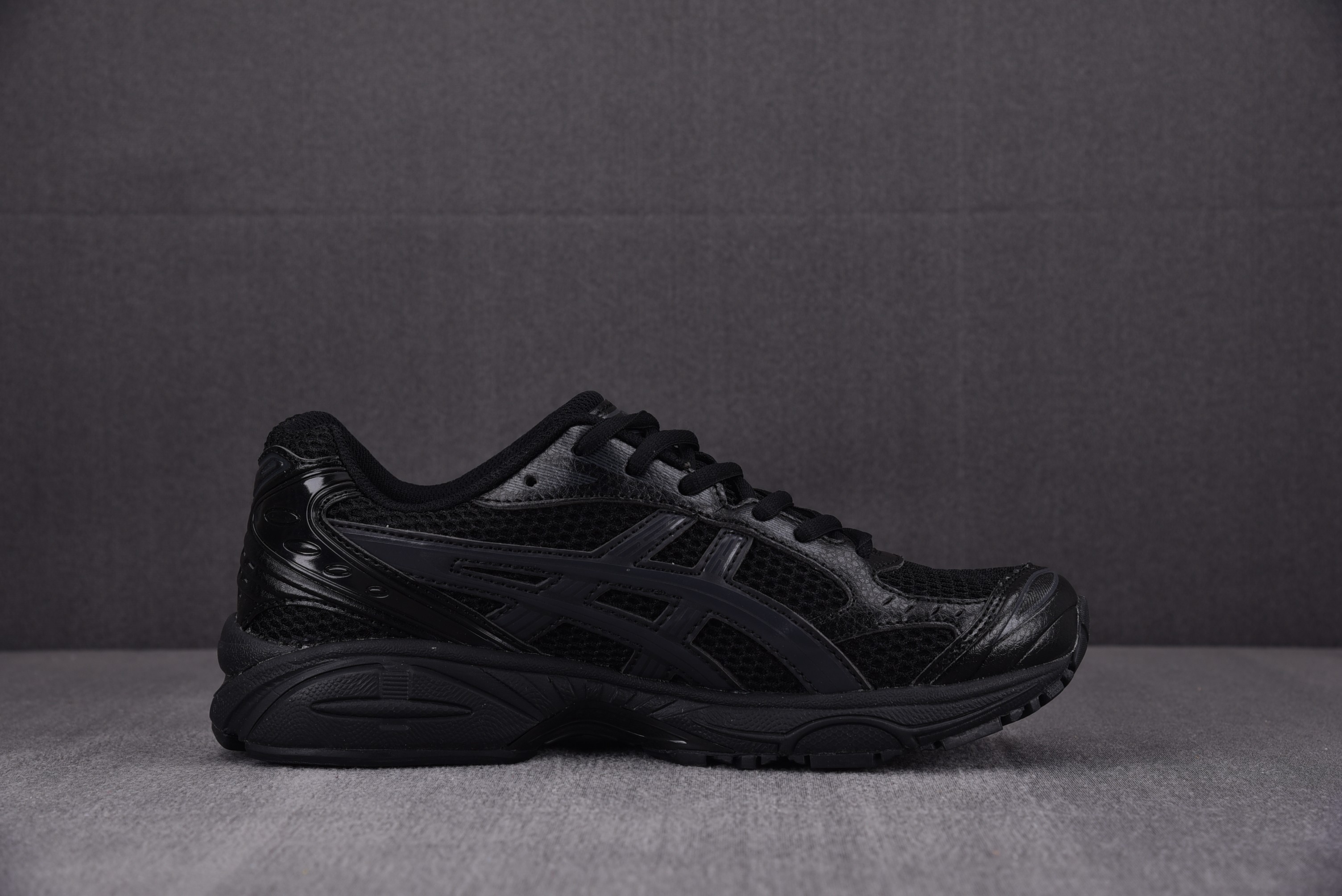 ASICS Gel-Kayano 14 Black Graphite Grey