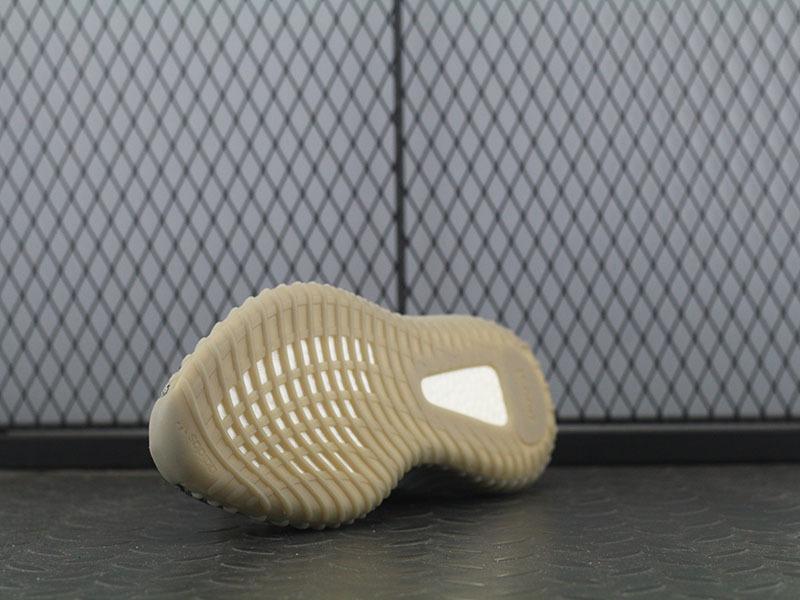 【Clearance】adidas Yeezy Boost 350 V2 Beluga (US8.5)
