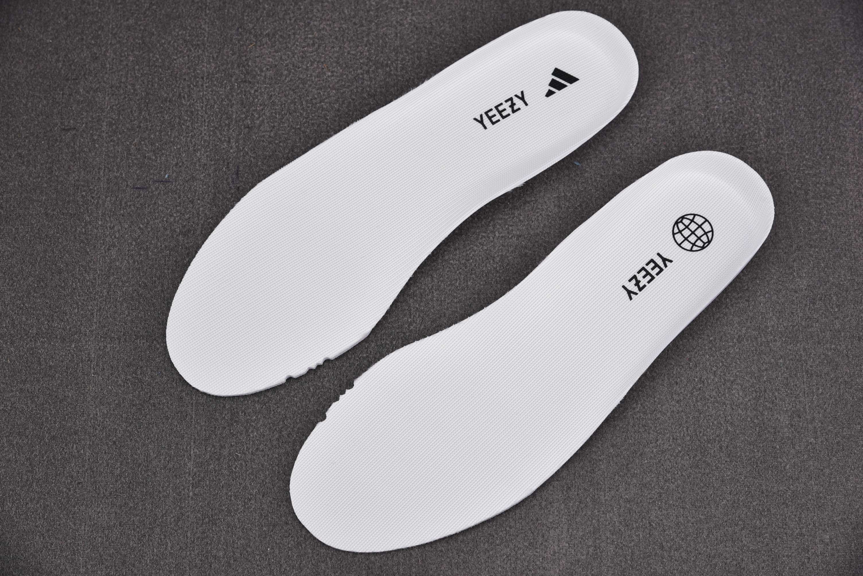 adidas Yeezy Boost 350 V2 Pure Oat