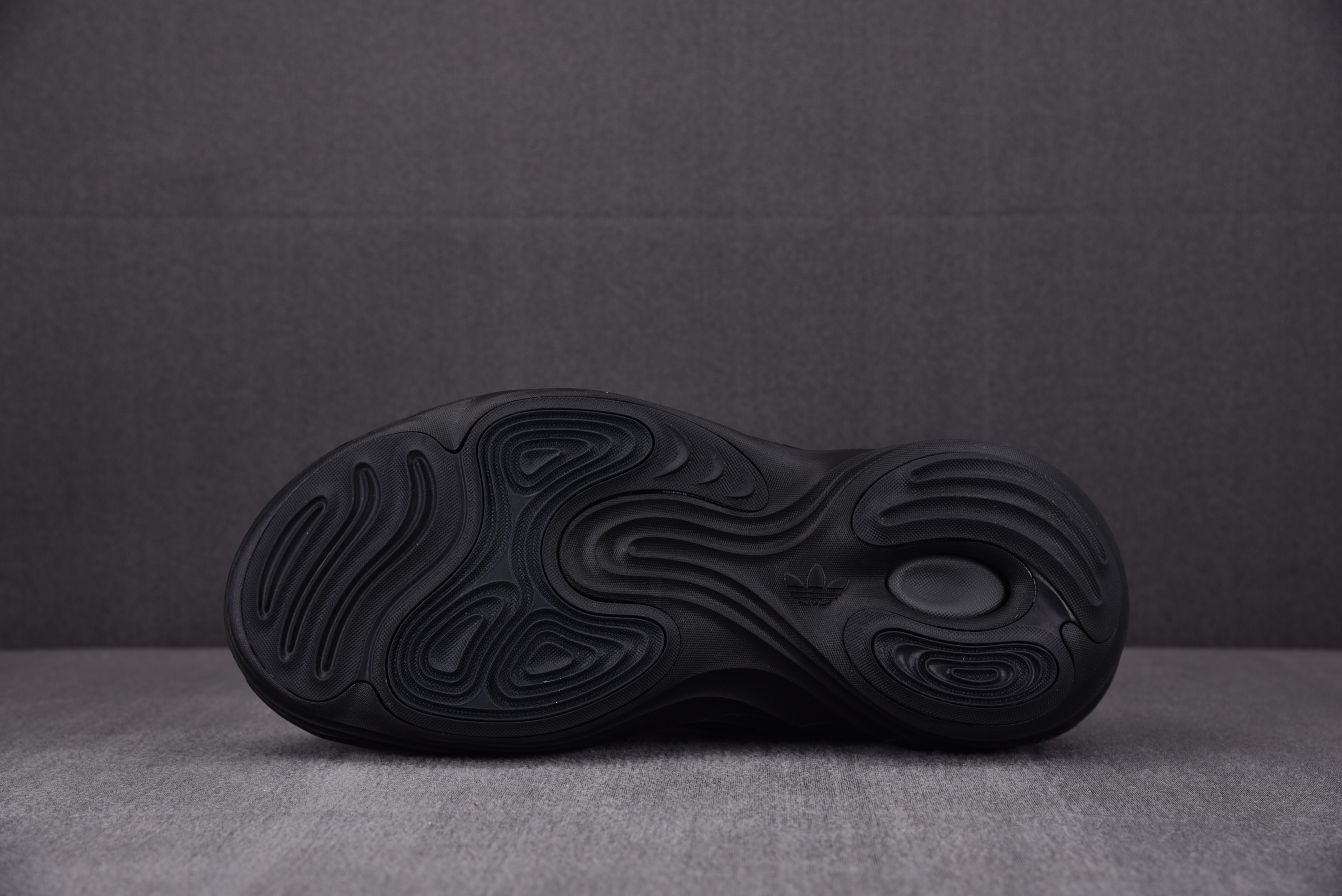 adidas adiFOM Q Black Carbon