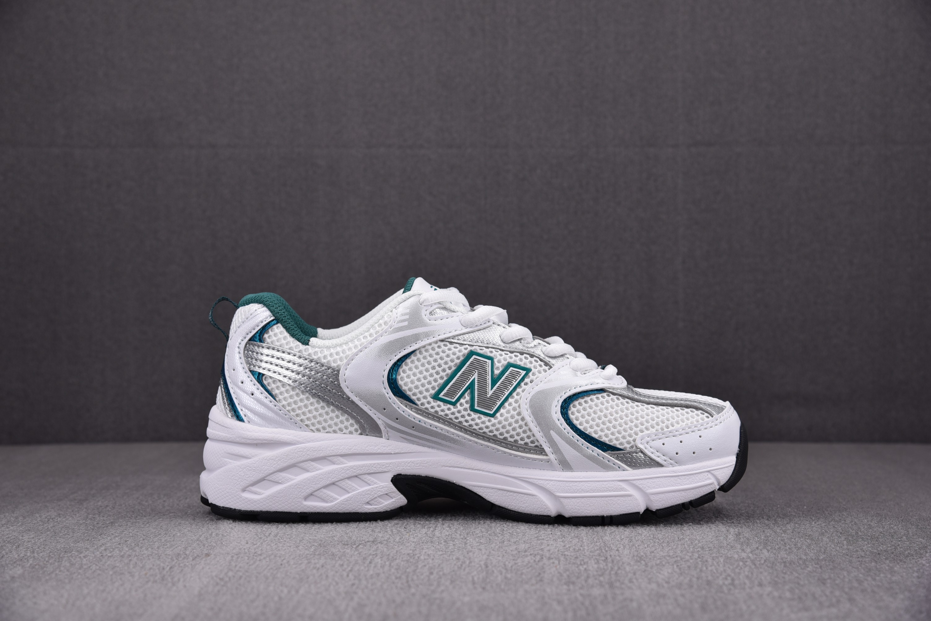 New Balance 530 White Silver Green