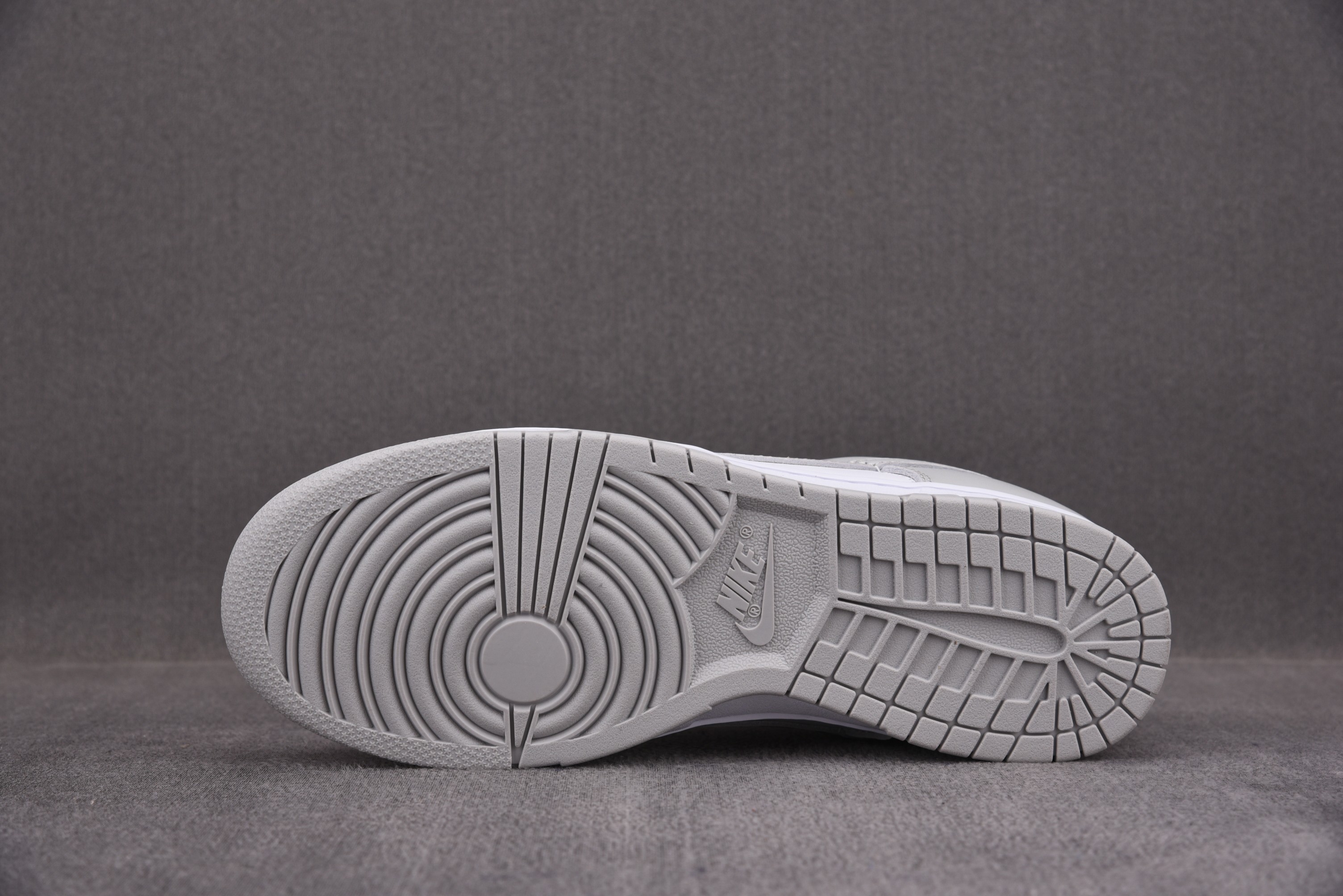 【Clearance】 Nike Dunk Low Grey Fog（US10）