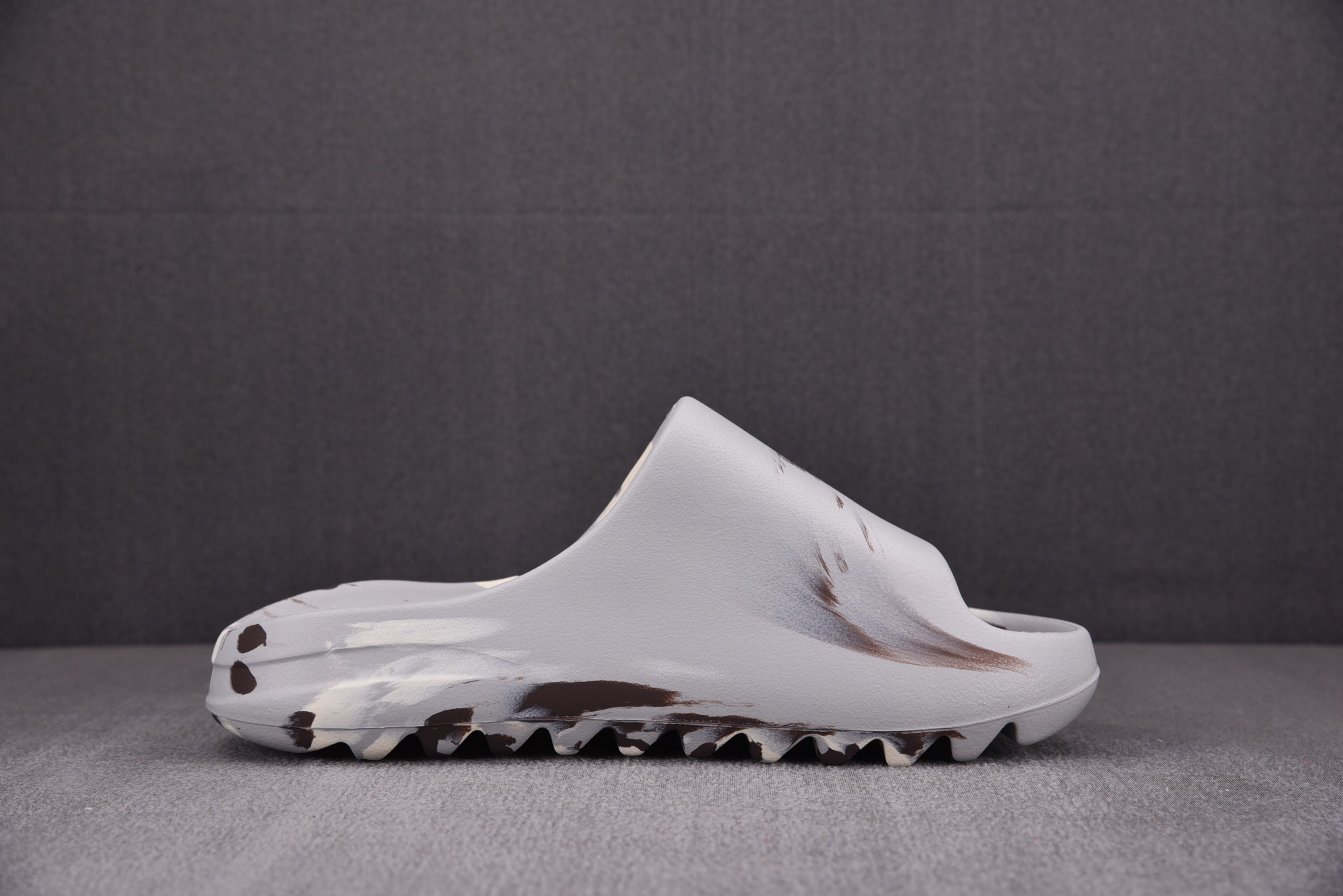 Yeezy Slide MX White