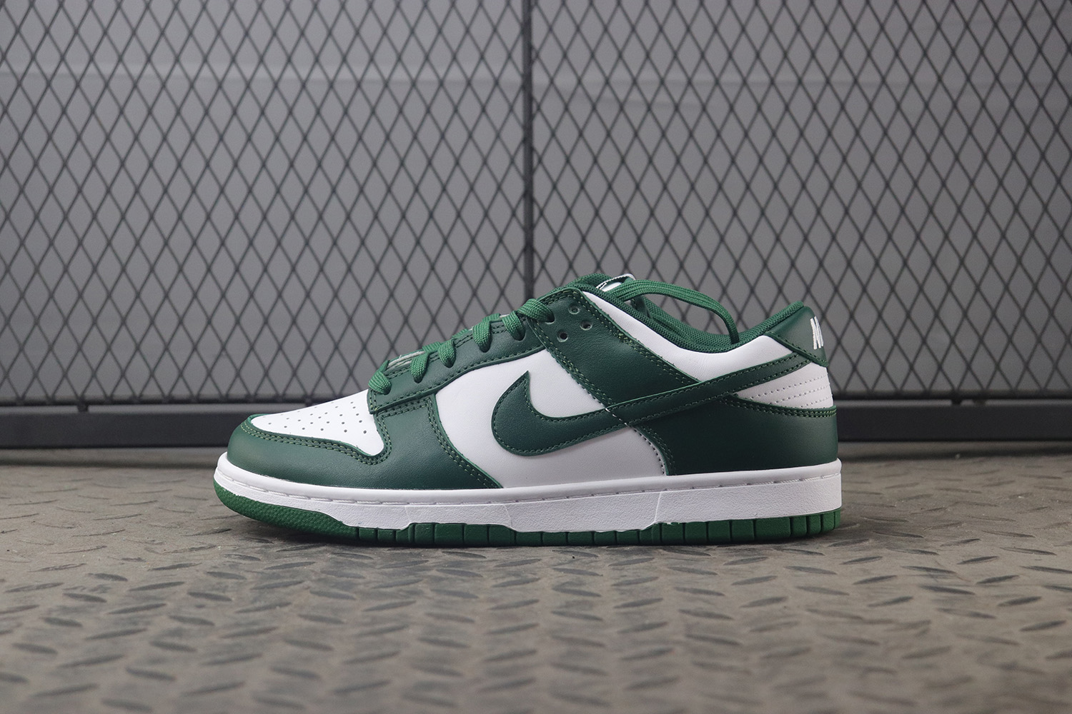 【Clearance】 Nike Dunk Low Varsity Green / Michigan State（US10）