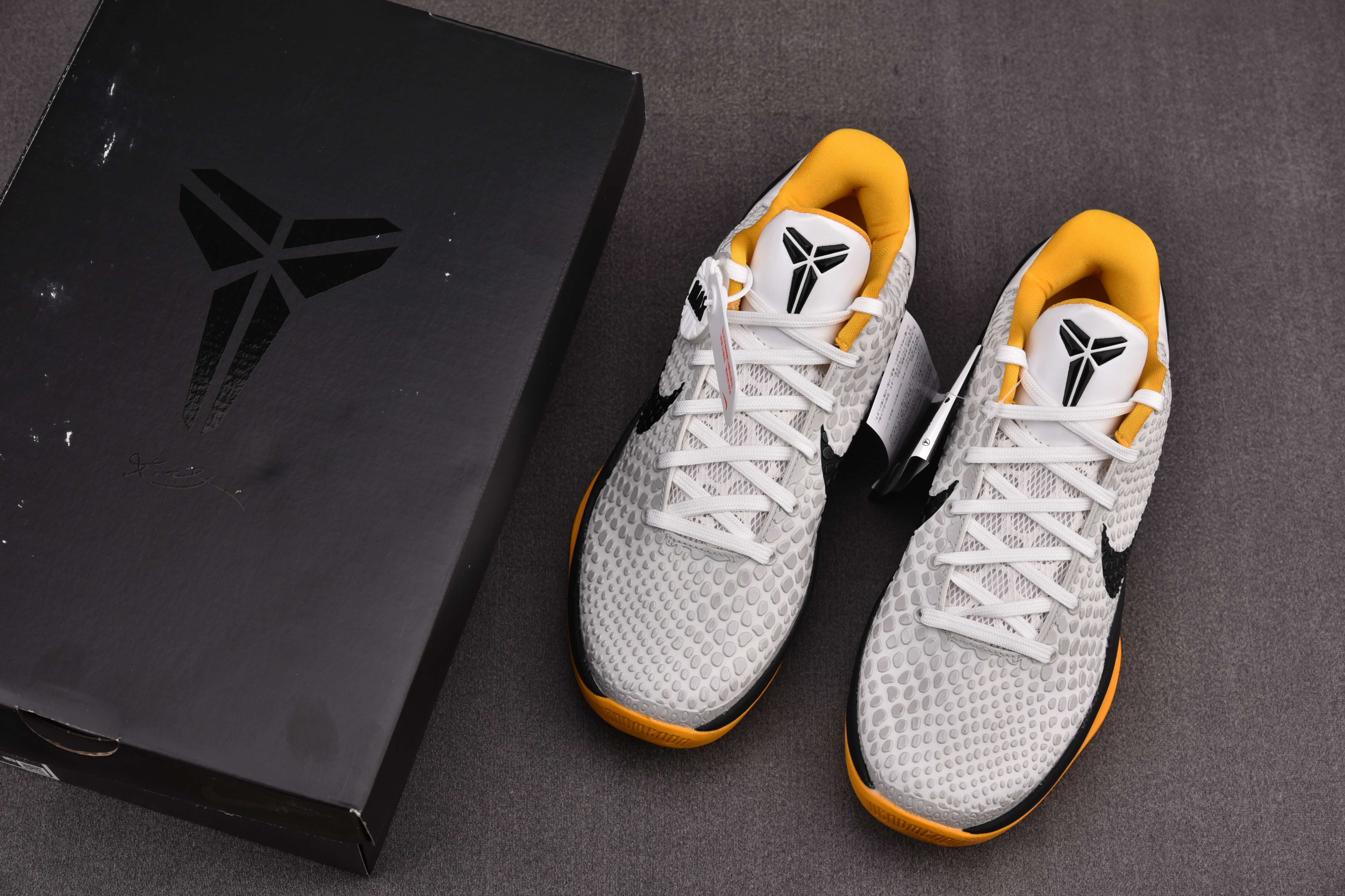 Kobe 6 Protro Playoff Pack White Del Sol