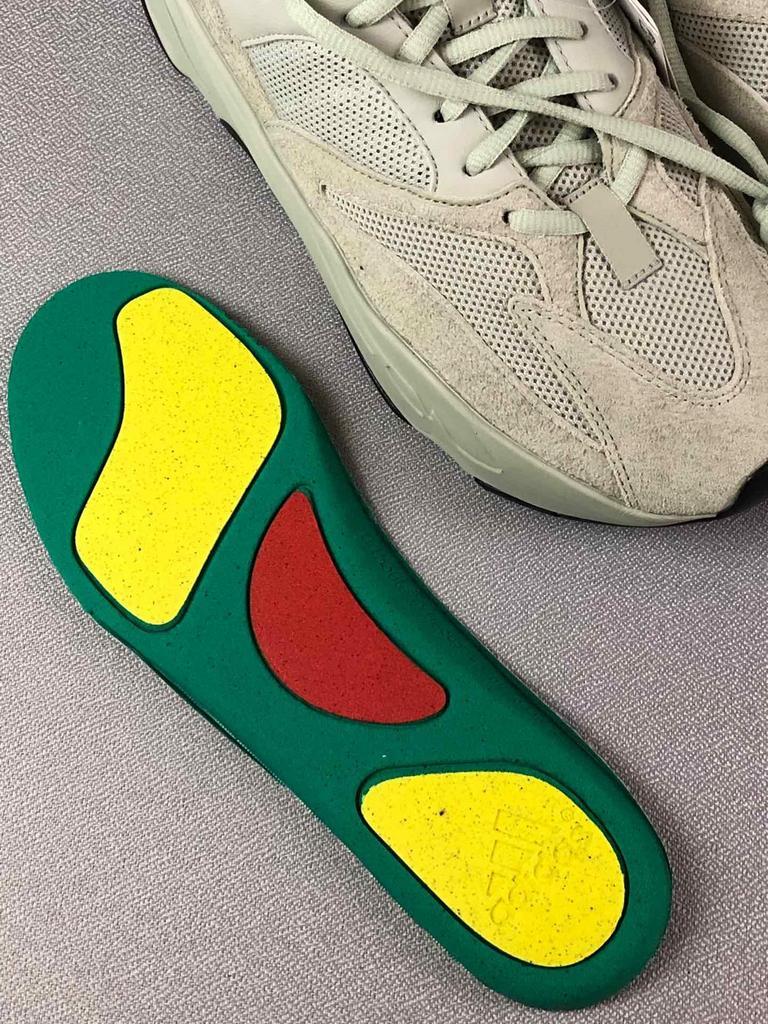 【Clearance】 Adidas Yeezy Boost 700 Salt（US12）