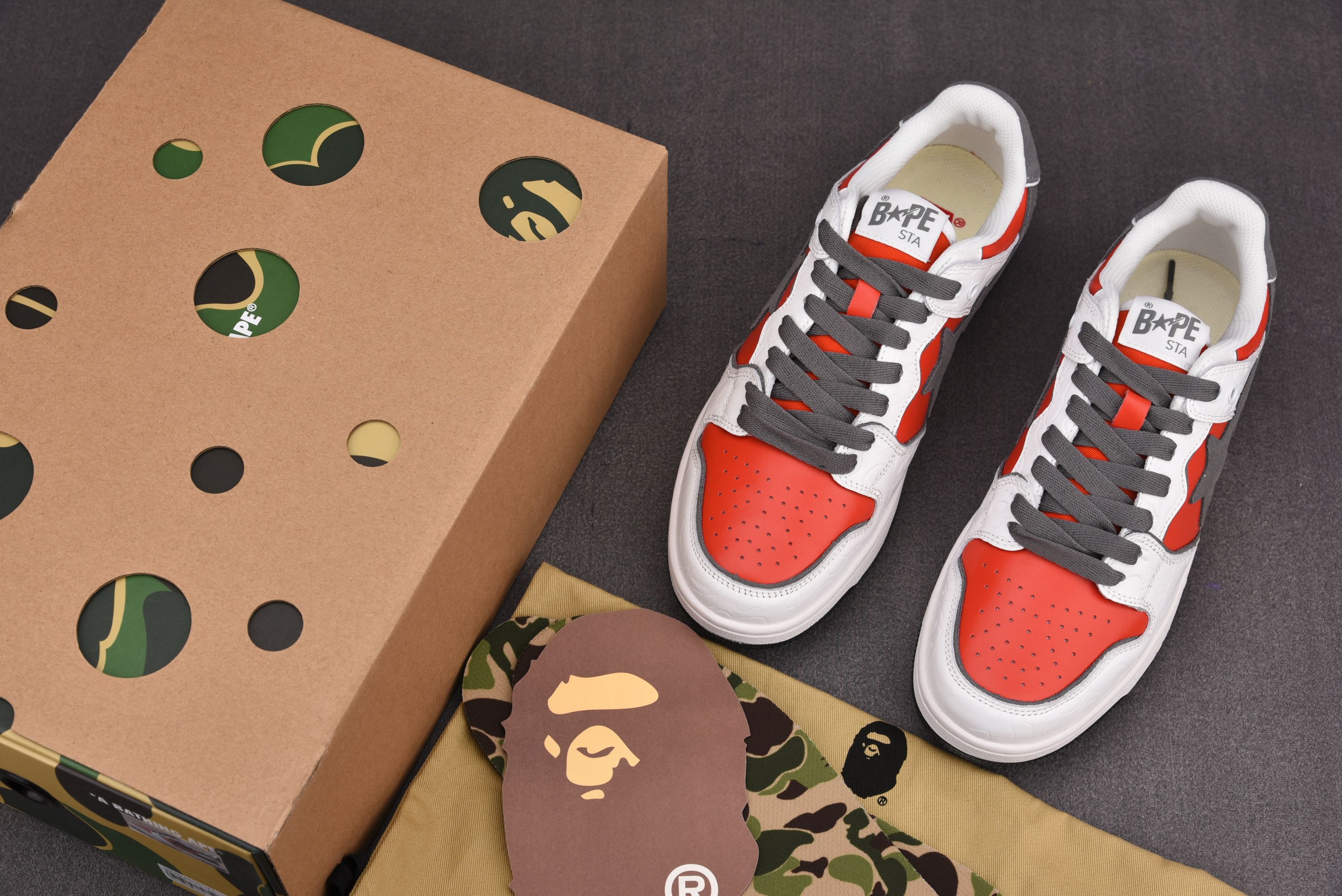 A Bathing Ape Bape SK8 Sta White Red