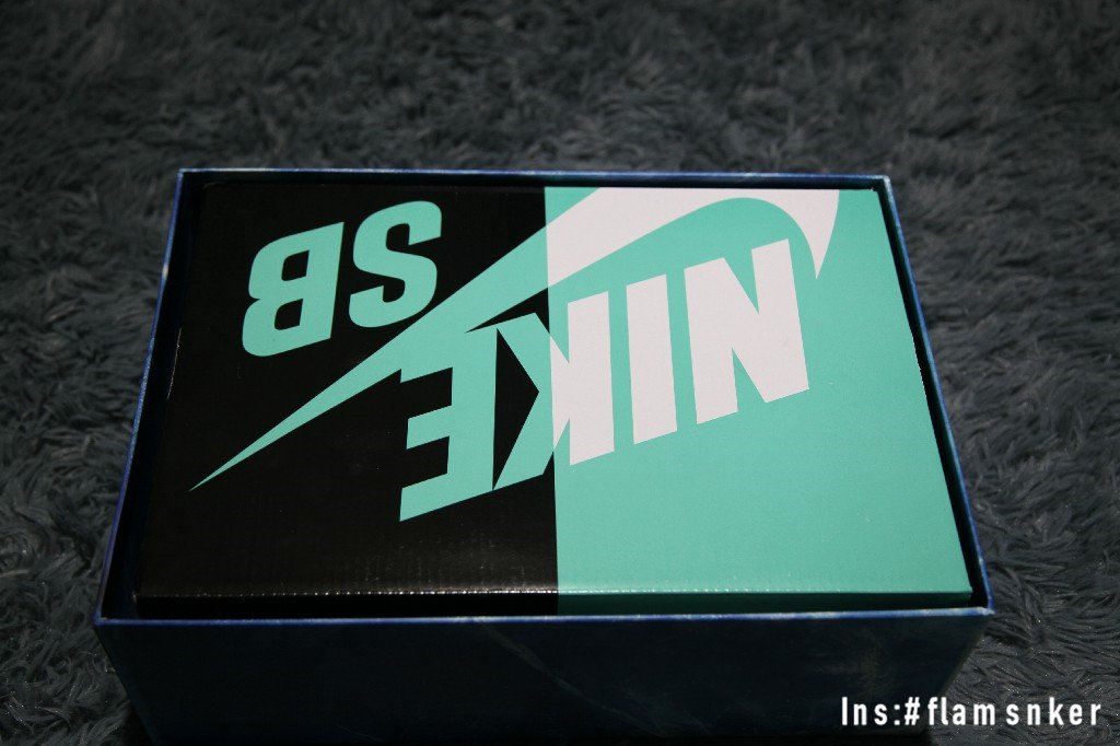 Nike SB Dunk Low Concepts Purple Lobster (Special Box)