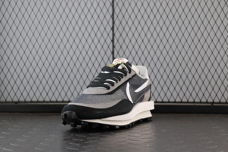 Nike LD Waffle Sacai Dark Grey