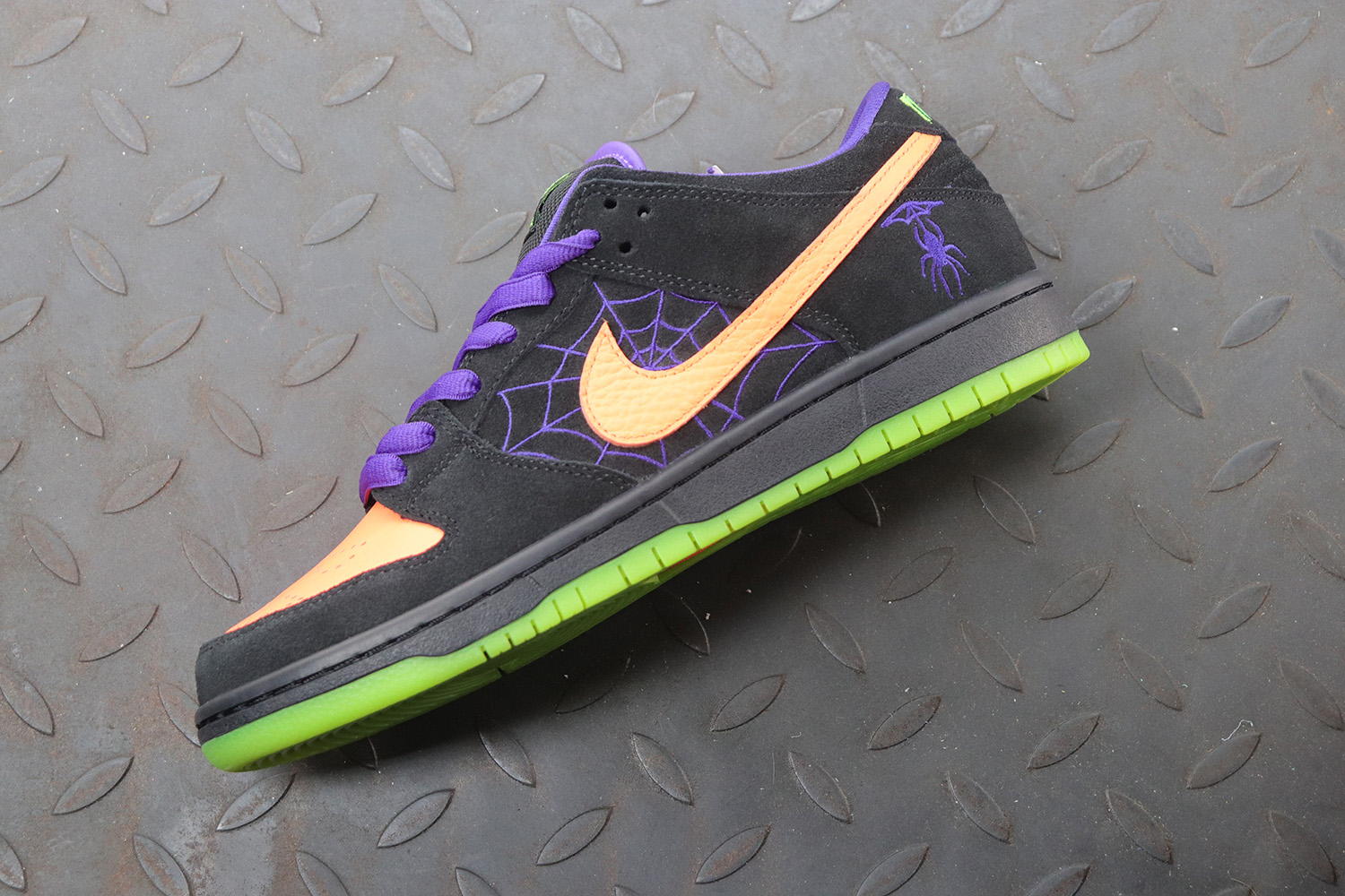 Nike SB Dunk Low Night of Mischief Halloween (Regular Box)