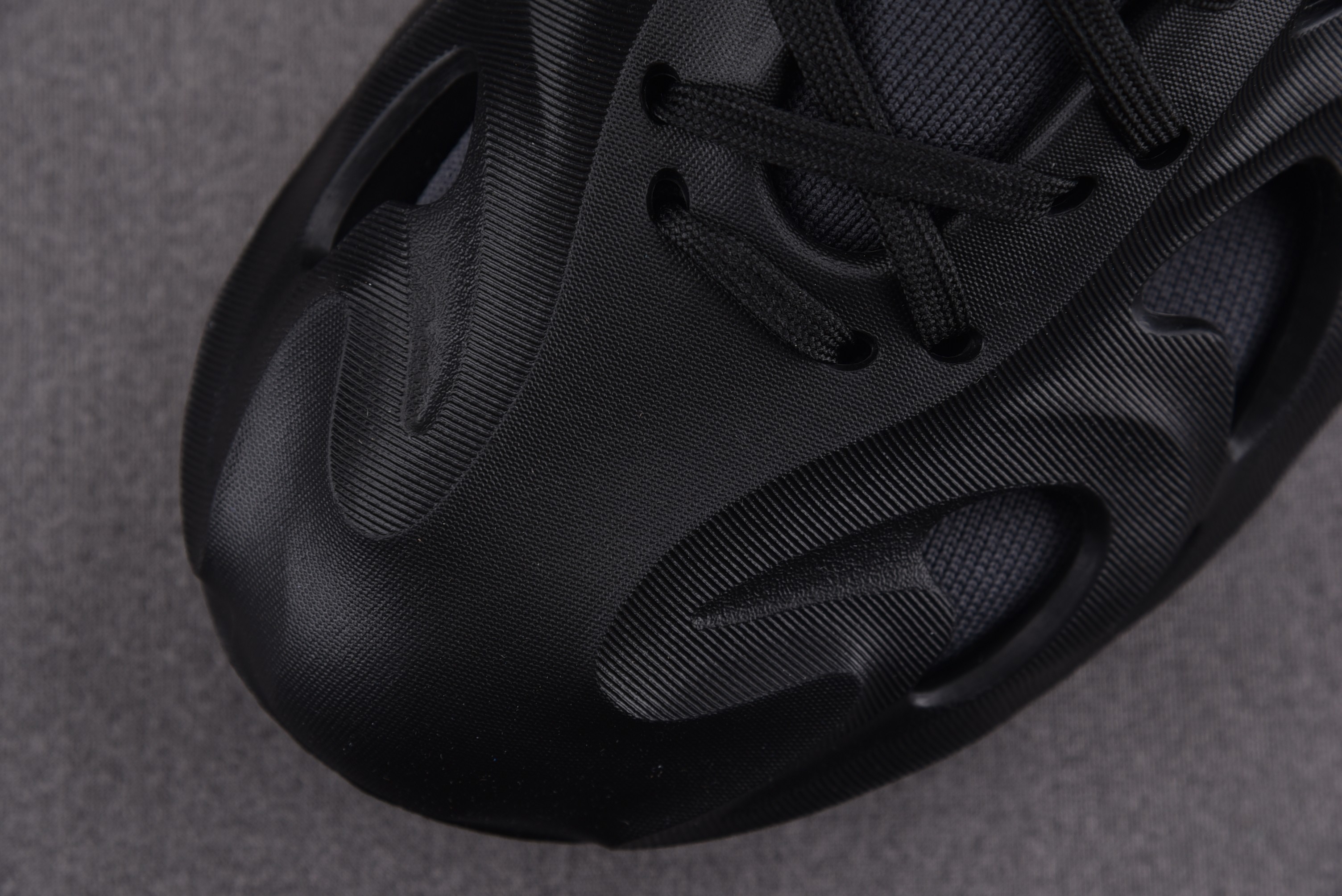 adidas adiFOM Q Black Carbon