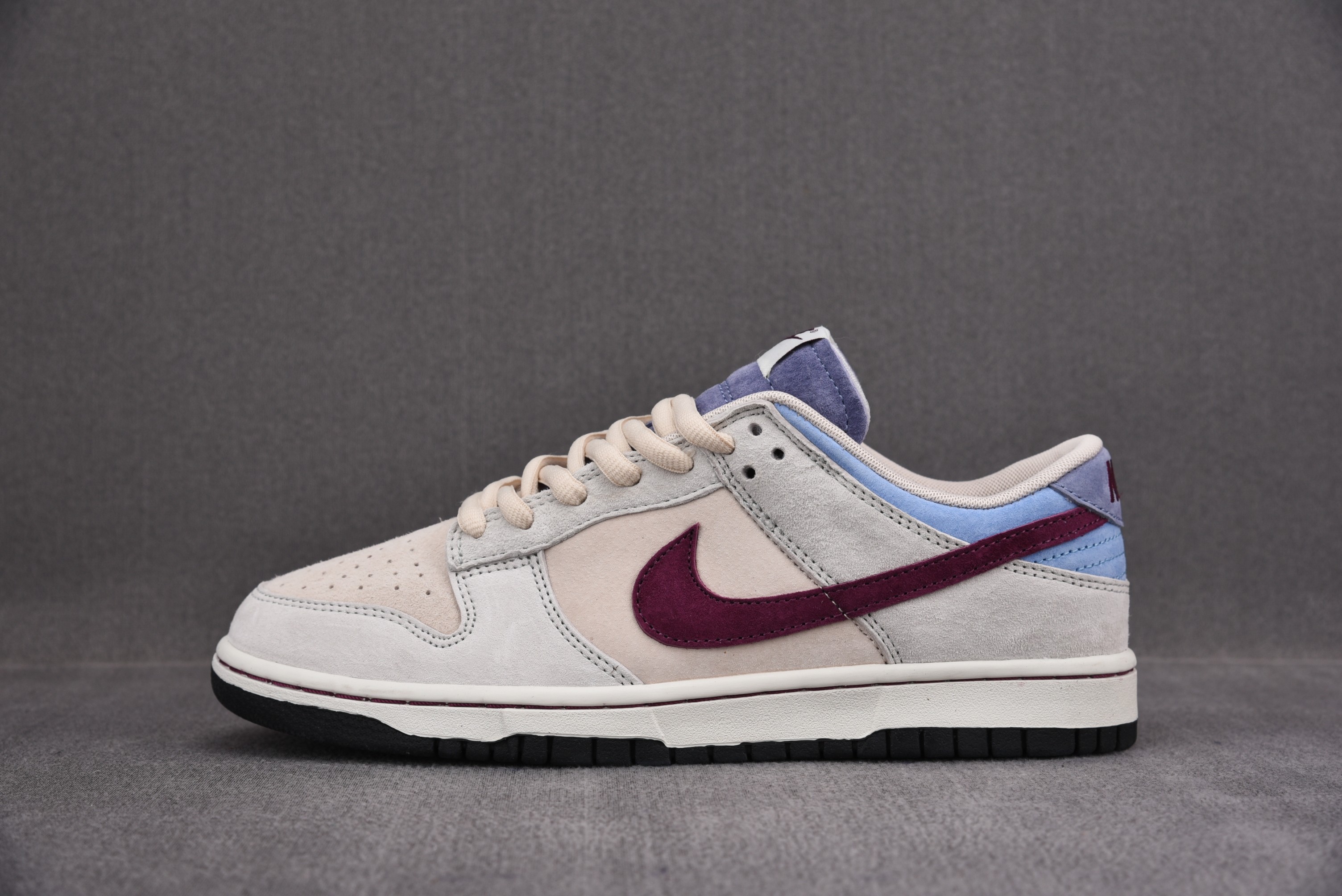 Nike SB Dunk Low “Steamboy OST'' x Otomo Katsuhiro