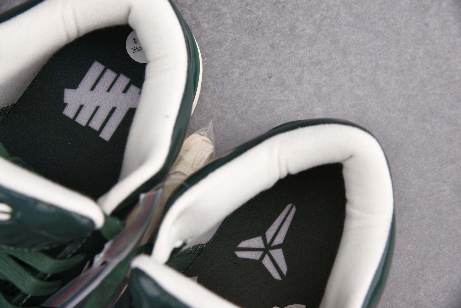 Nike Kobe 4 Protro Undefeated Milwaukee Bucks
