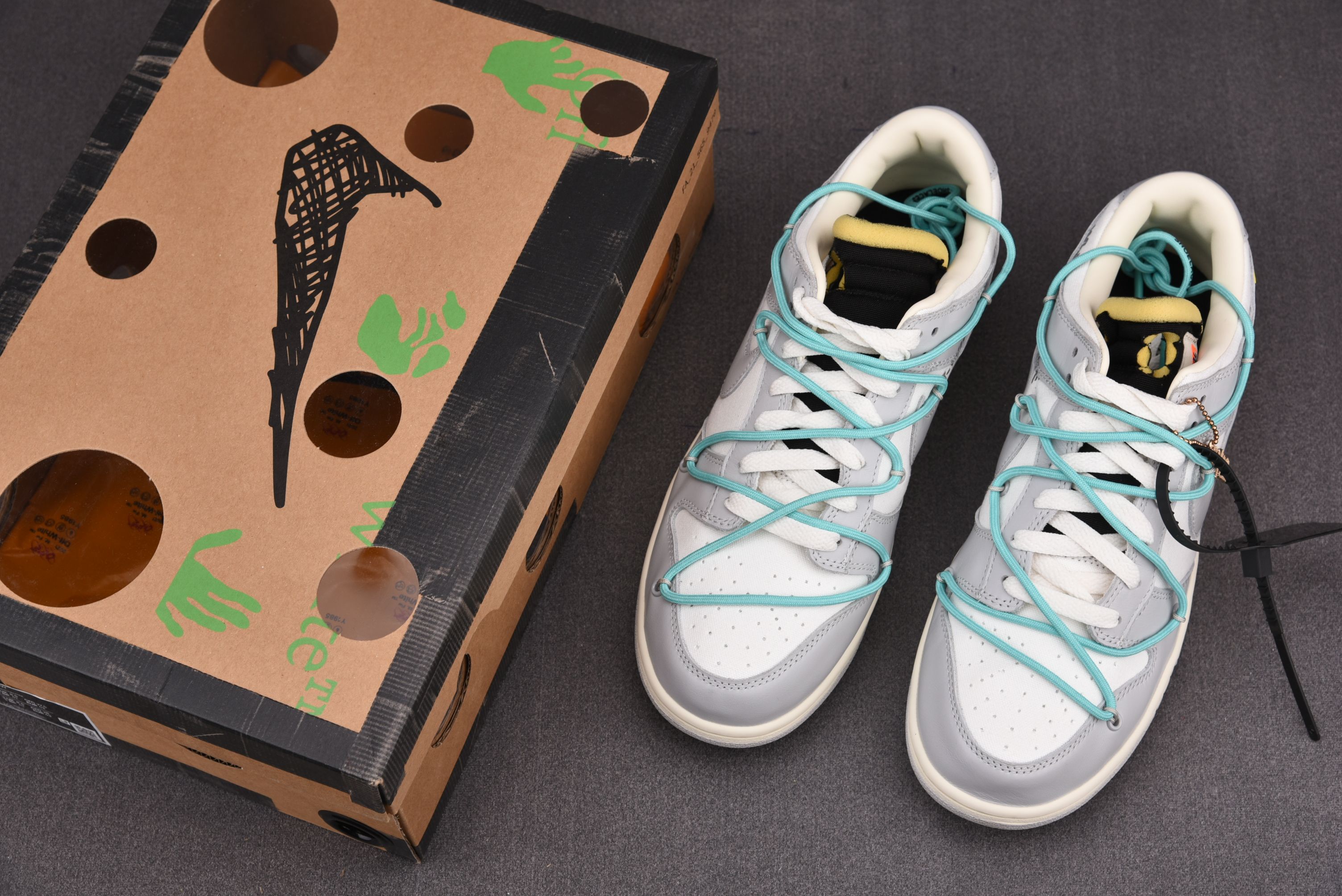 Nike Dunk Low Off-White Lot 4