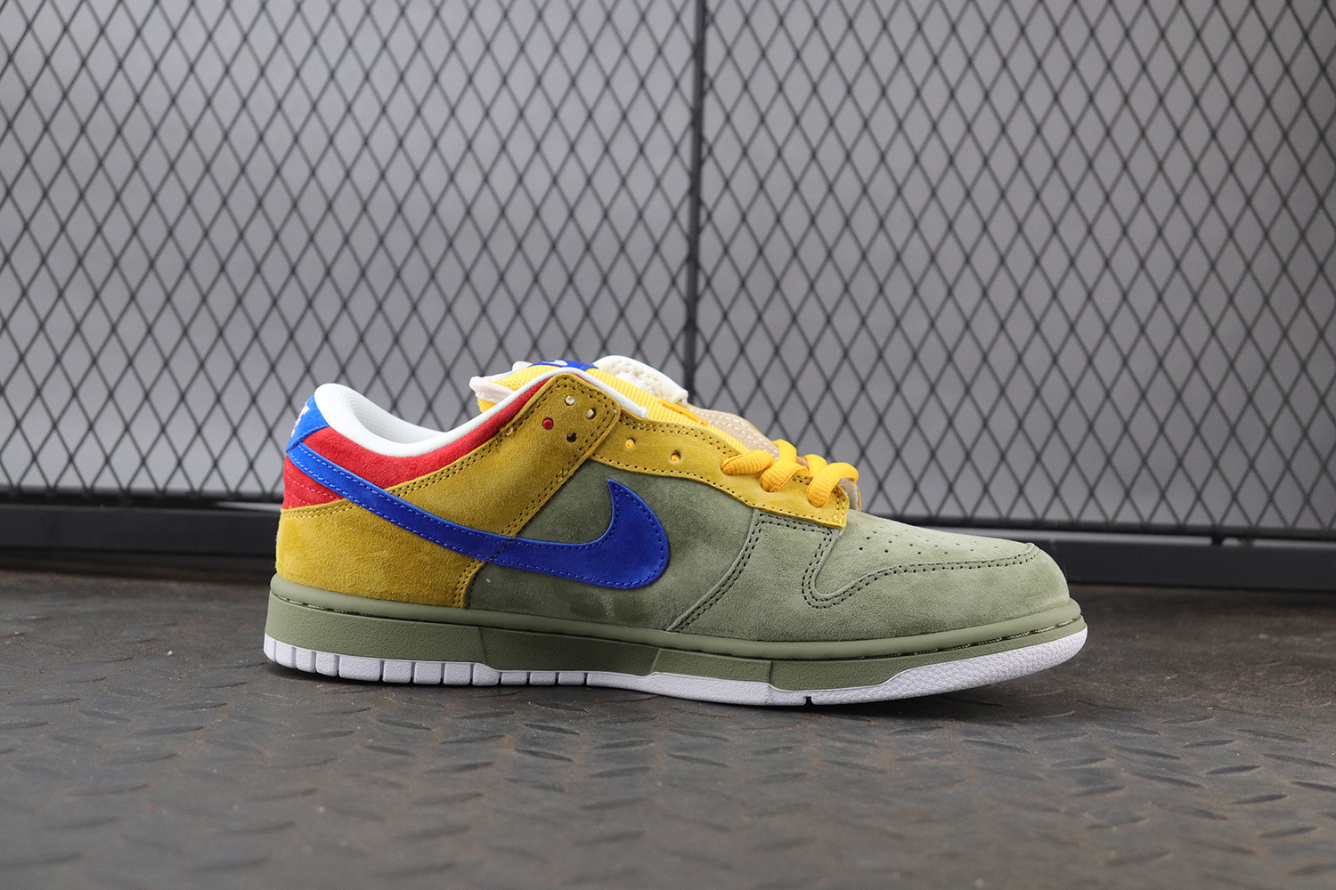 Nike SB Dunk Low Puff N Stuff