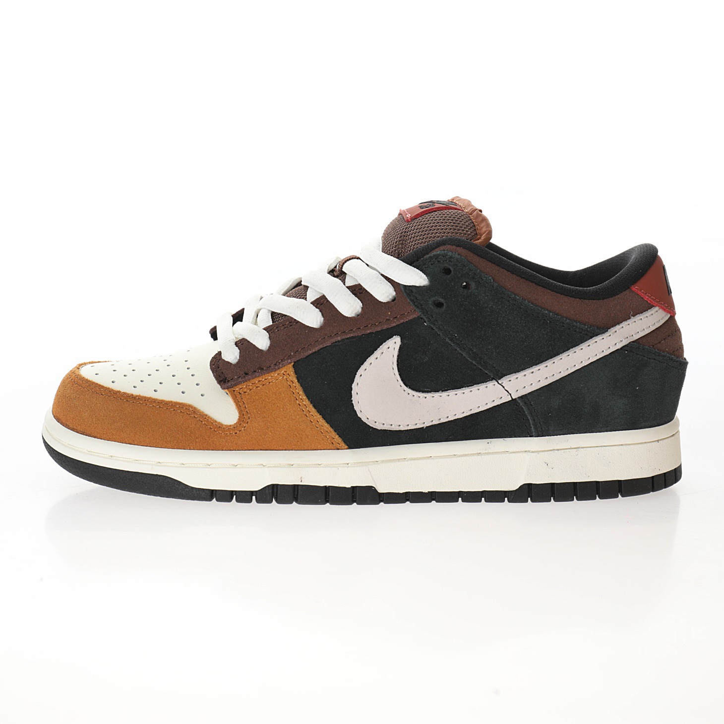 Nike SB Dunk Low Joe Strummer