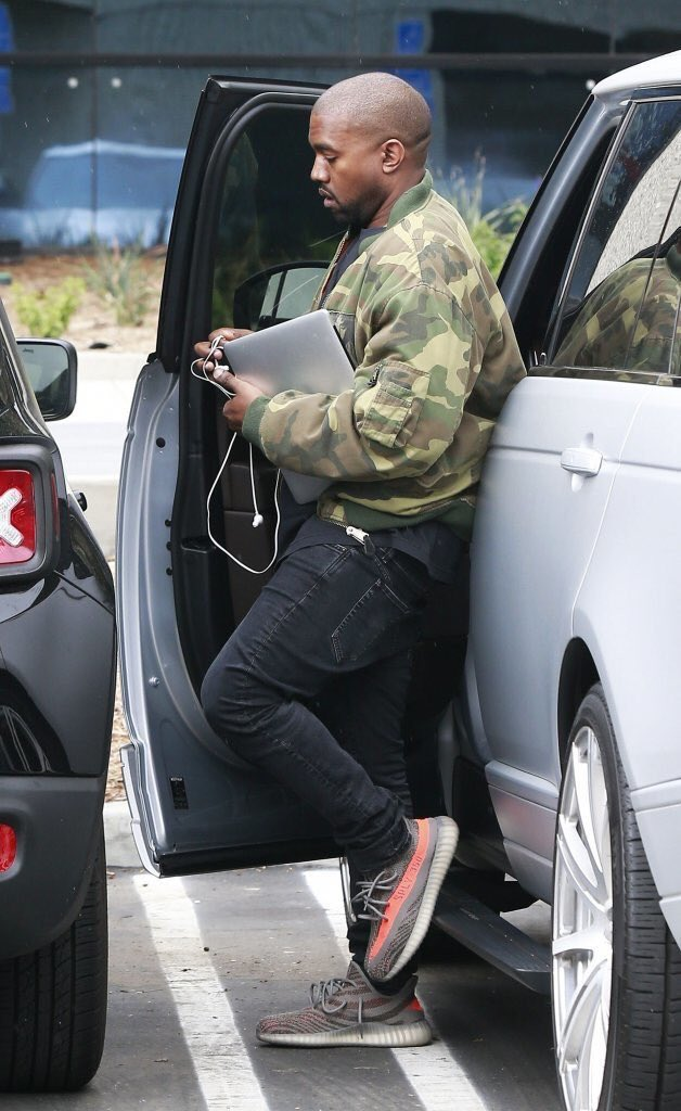 adidas Yeezy Boost 350 V2 Beluga