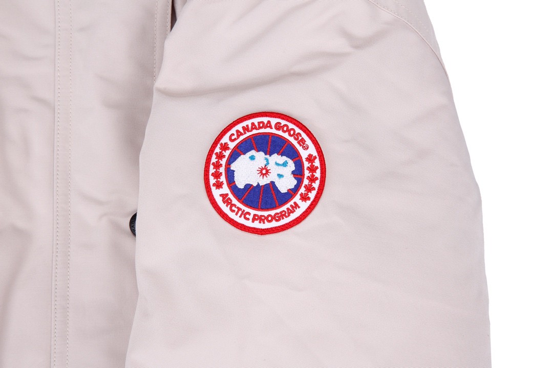 07 Canada Gooxx White Female