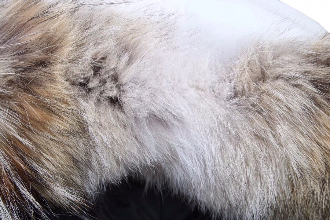 08 CANADA GOOSE PBI Expedition Parka