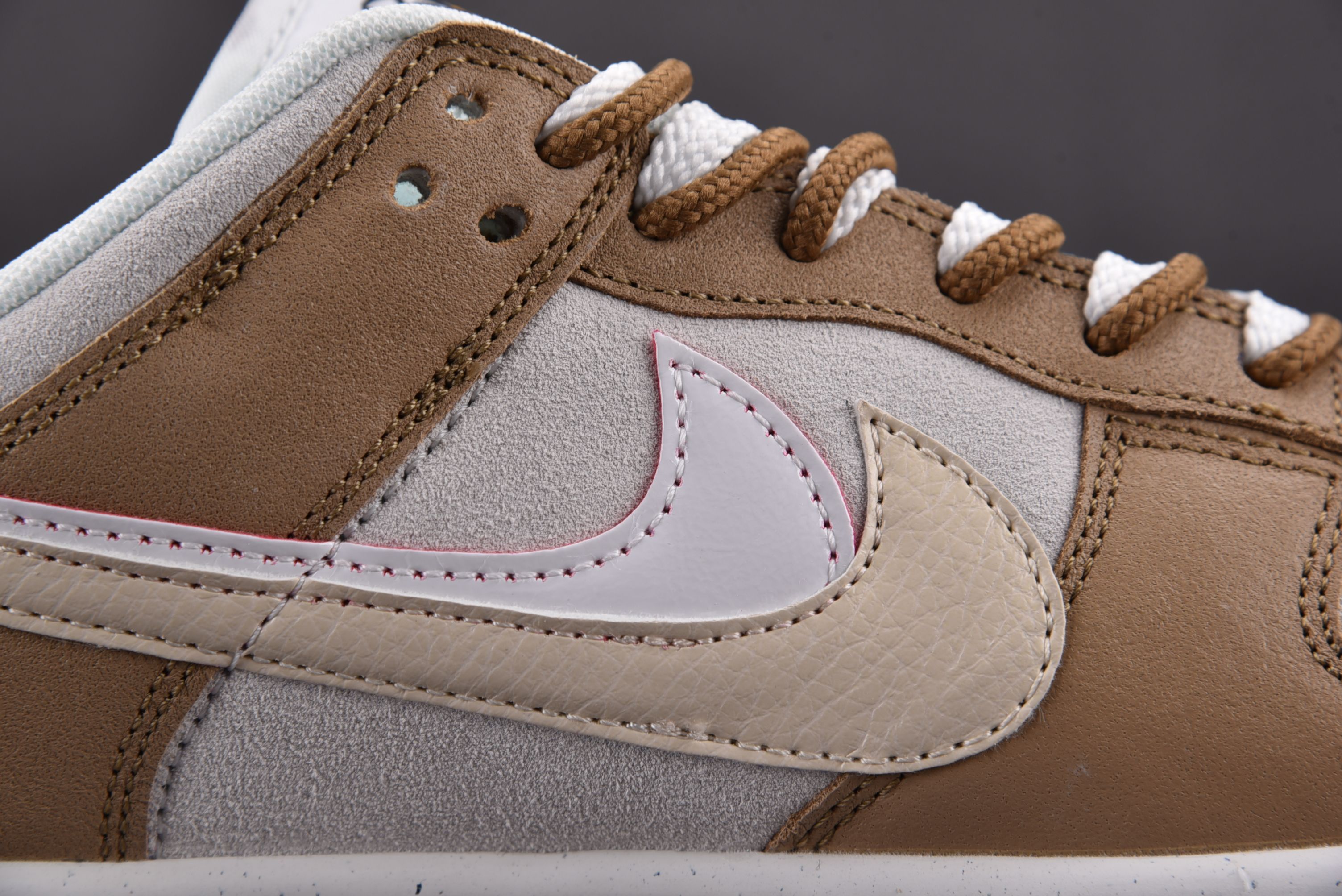 NK Dunk Low SE Confession Graffiti