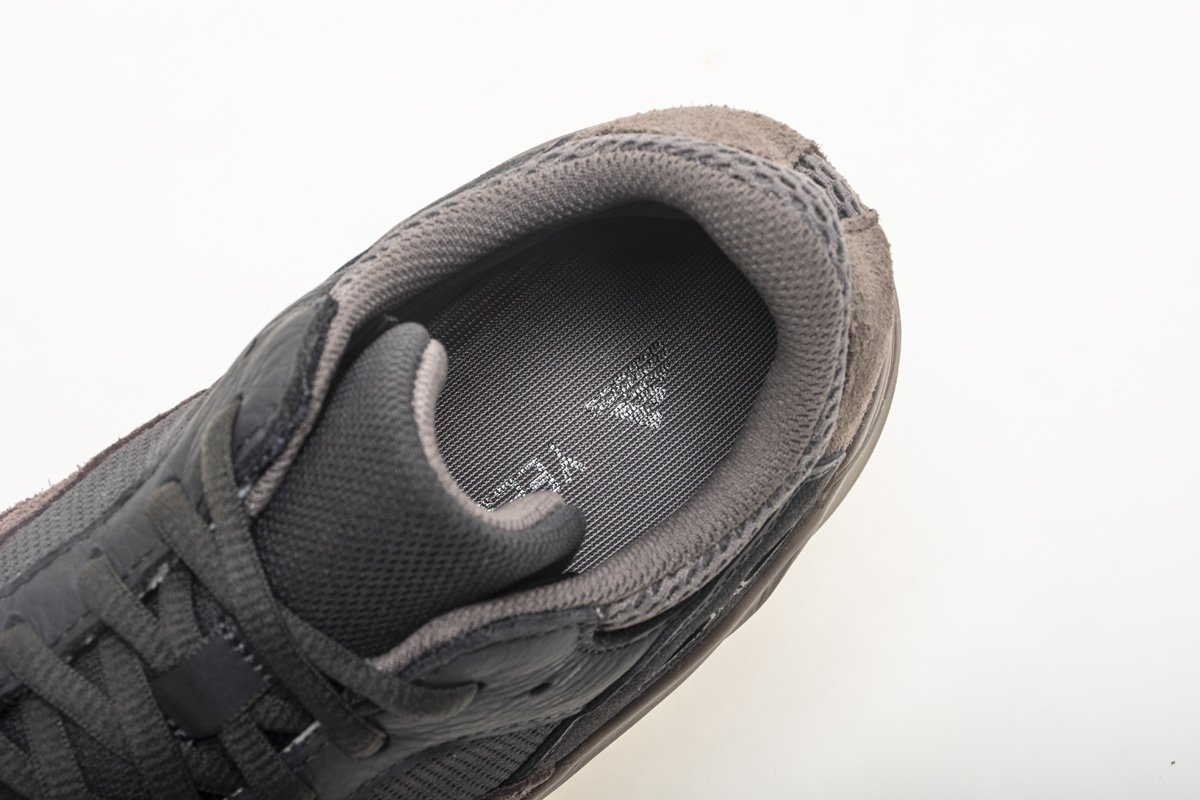 adidas Yeezy Boost 700 Mauve