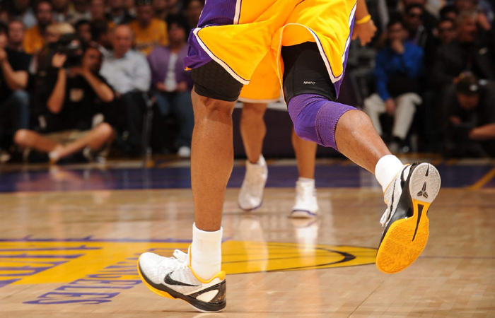 Kobe 6 Protro Playoff Pack White Del Sol