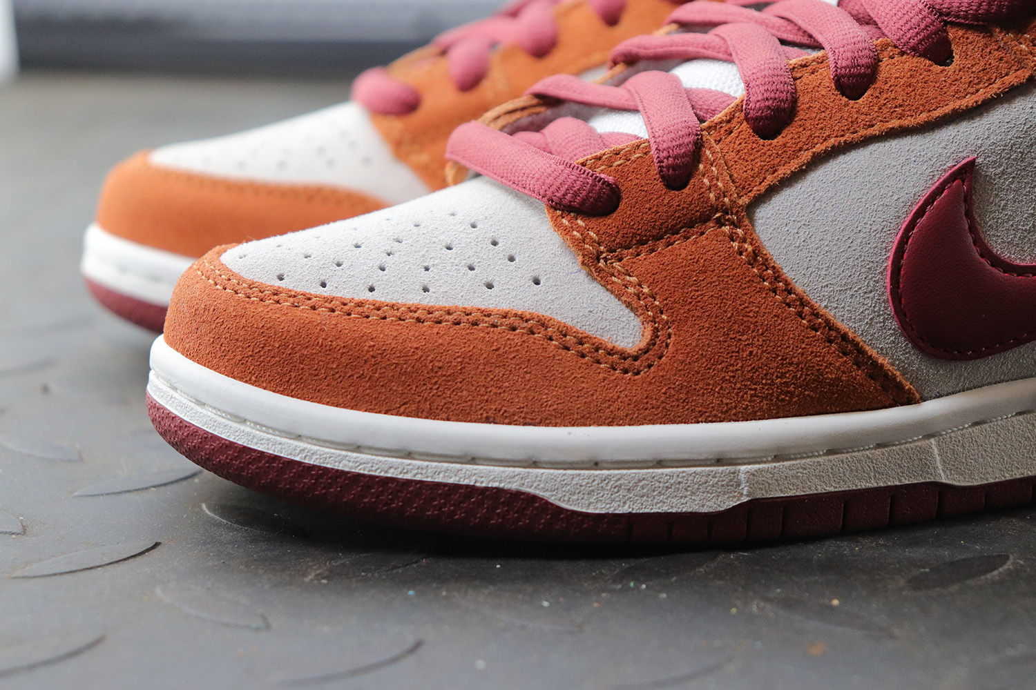 Nike SB Dunk Low Pro Dark Russet Cedar