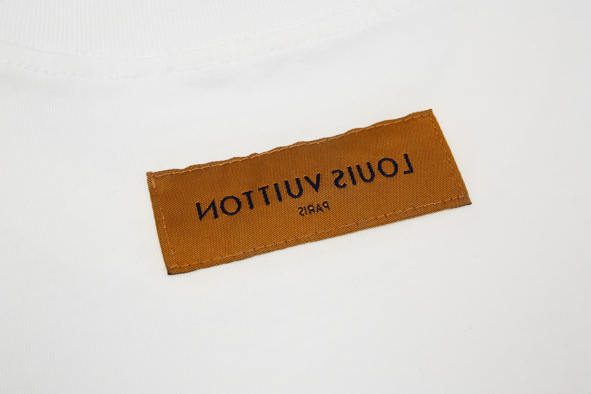 Louis Vuitton 23ss Blue Sky White Cloud Print Suede Foam Short Sleeve White 6.14