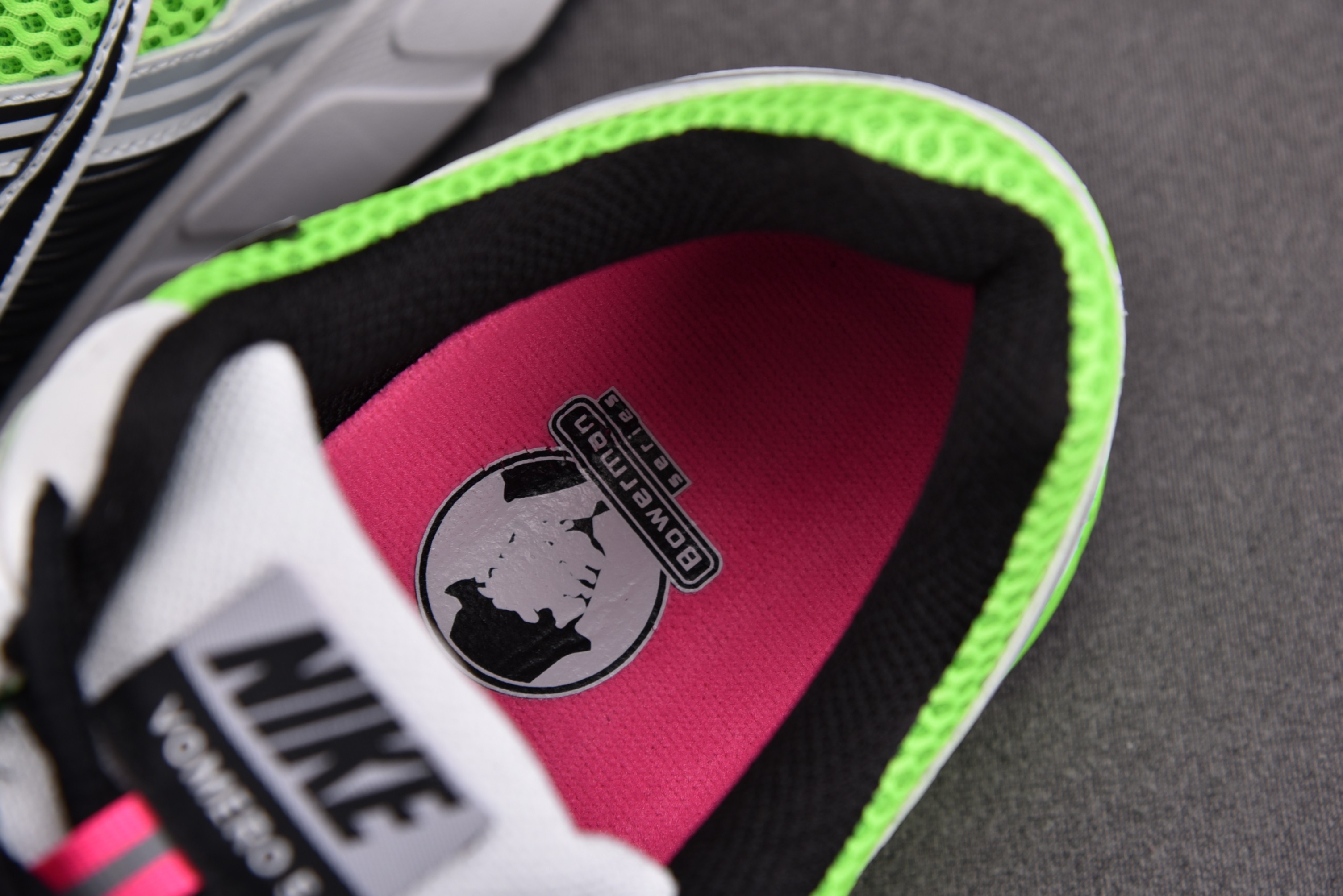 Nike Zoom Vomero 5 Electric Green Black