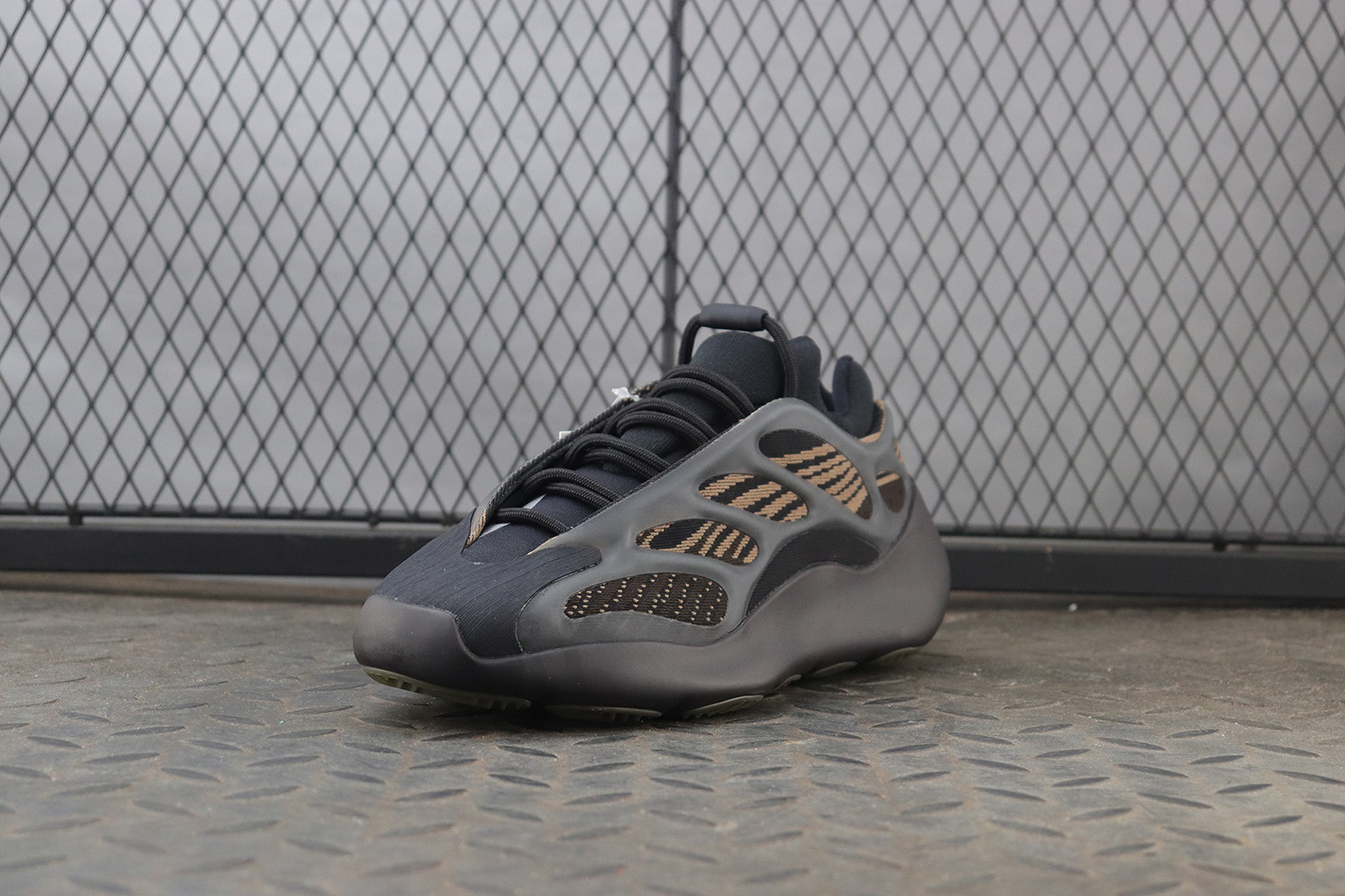 Adidas Yeezy 700 V3 Clay Brown