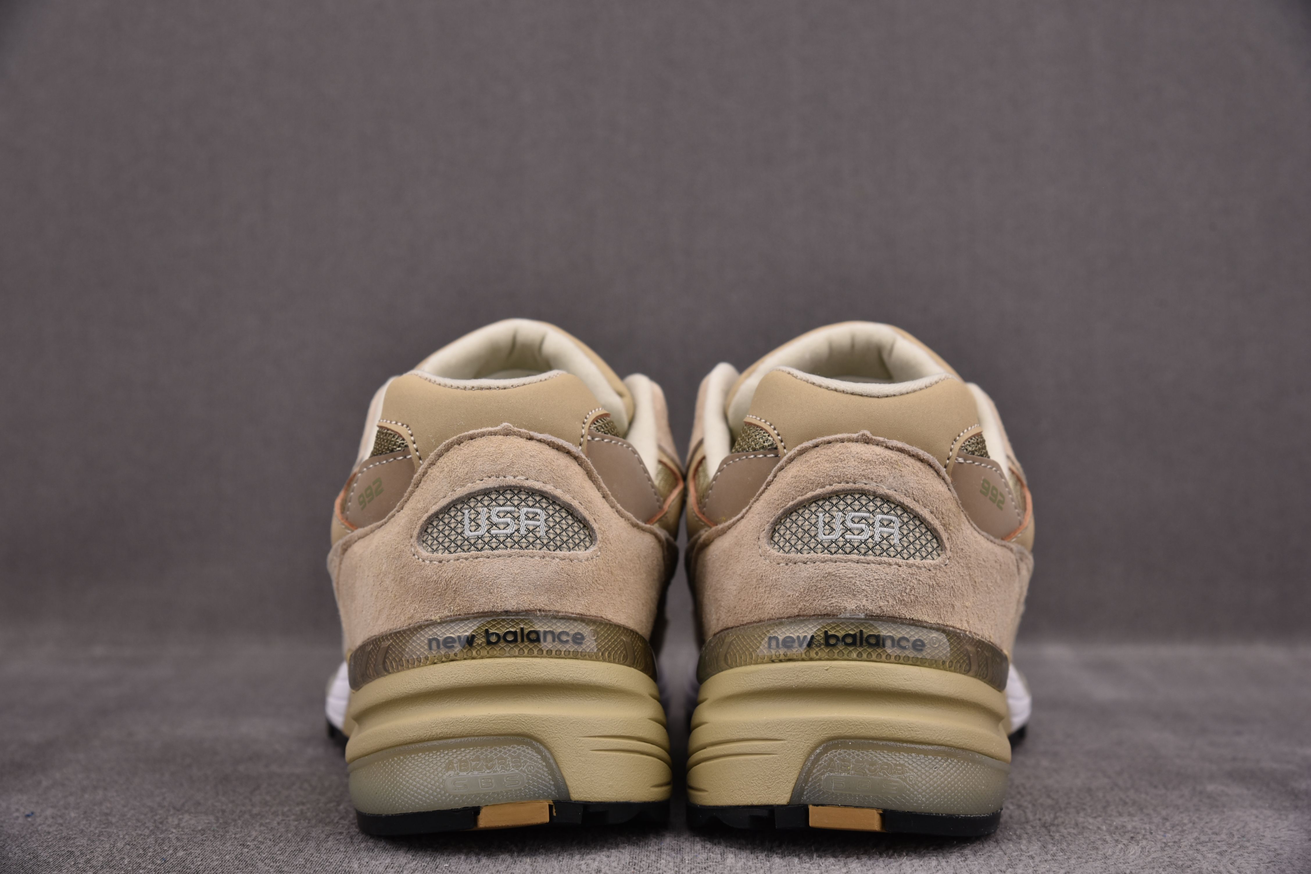 New Balance 992 Tan