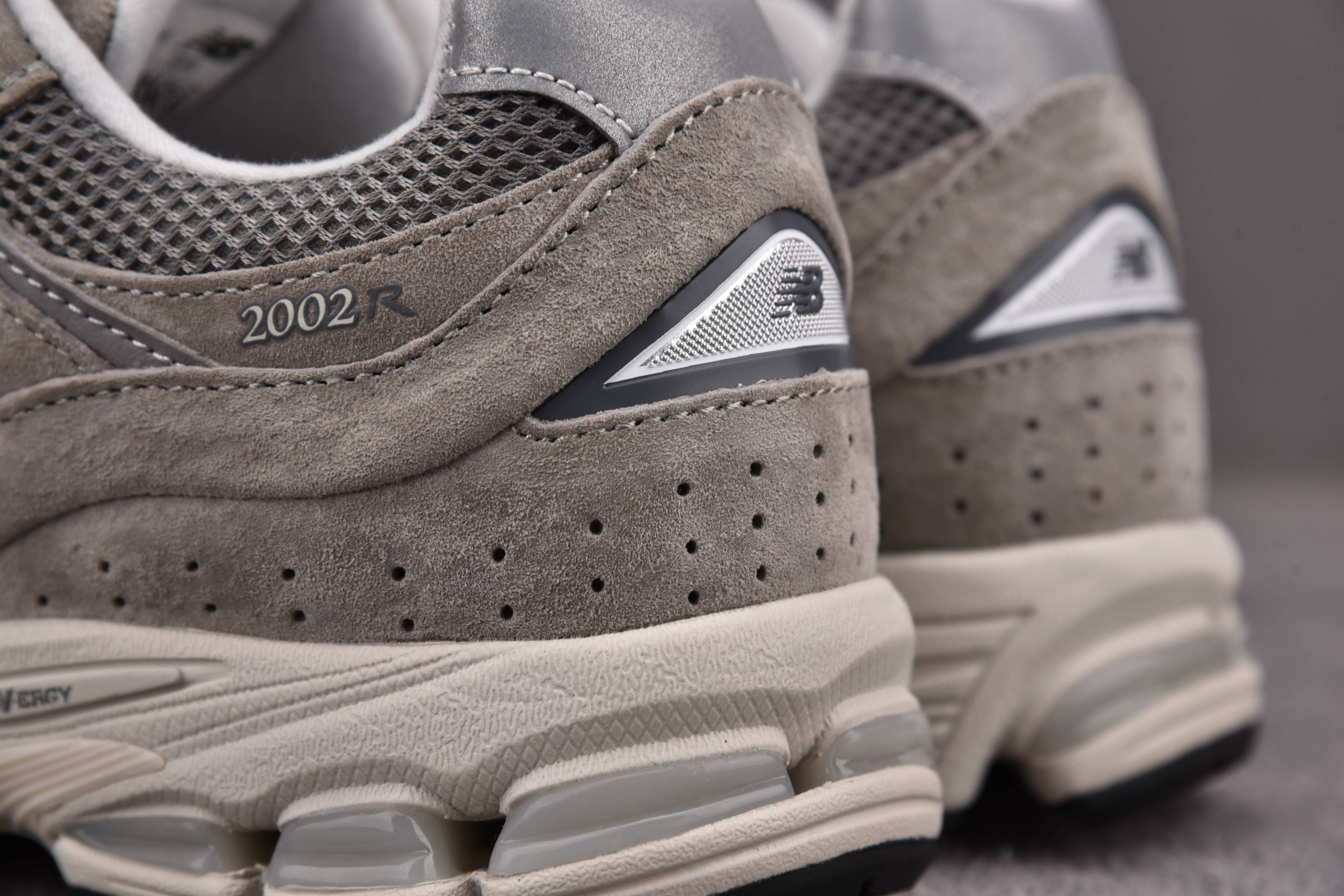 New Balance 2002R Marblehead Light Aluminum