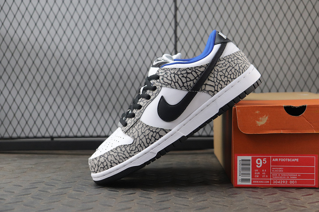 Nike SB Dunk Low Pro Supreme White Cement